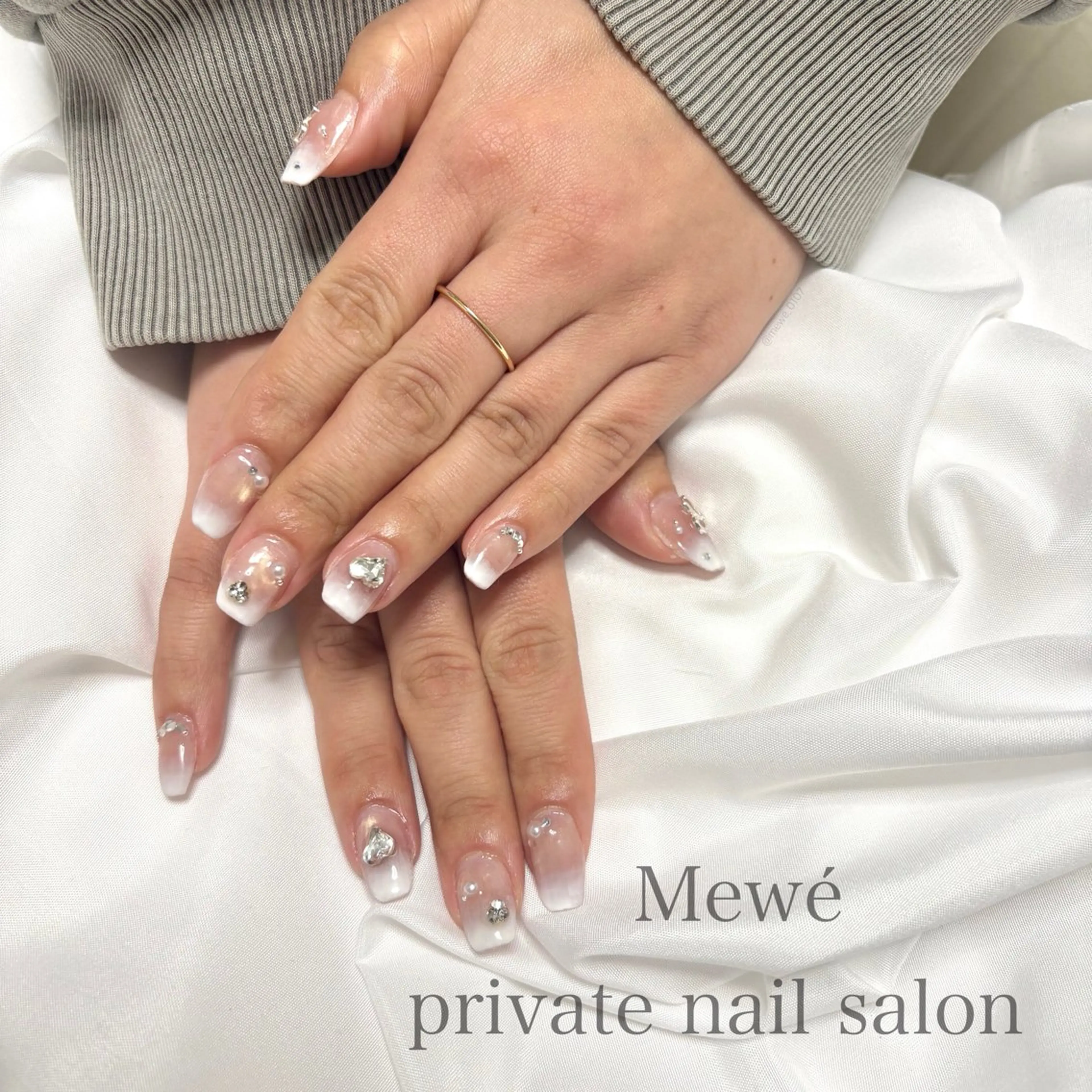 ネイル ハンドネイル Mewé ayakaのネイルデザイン