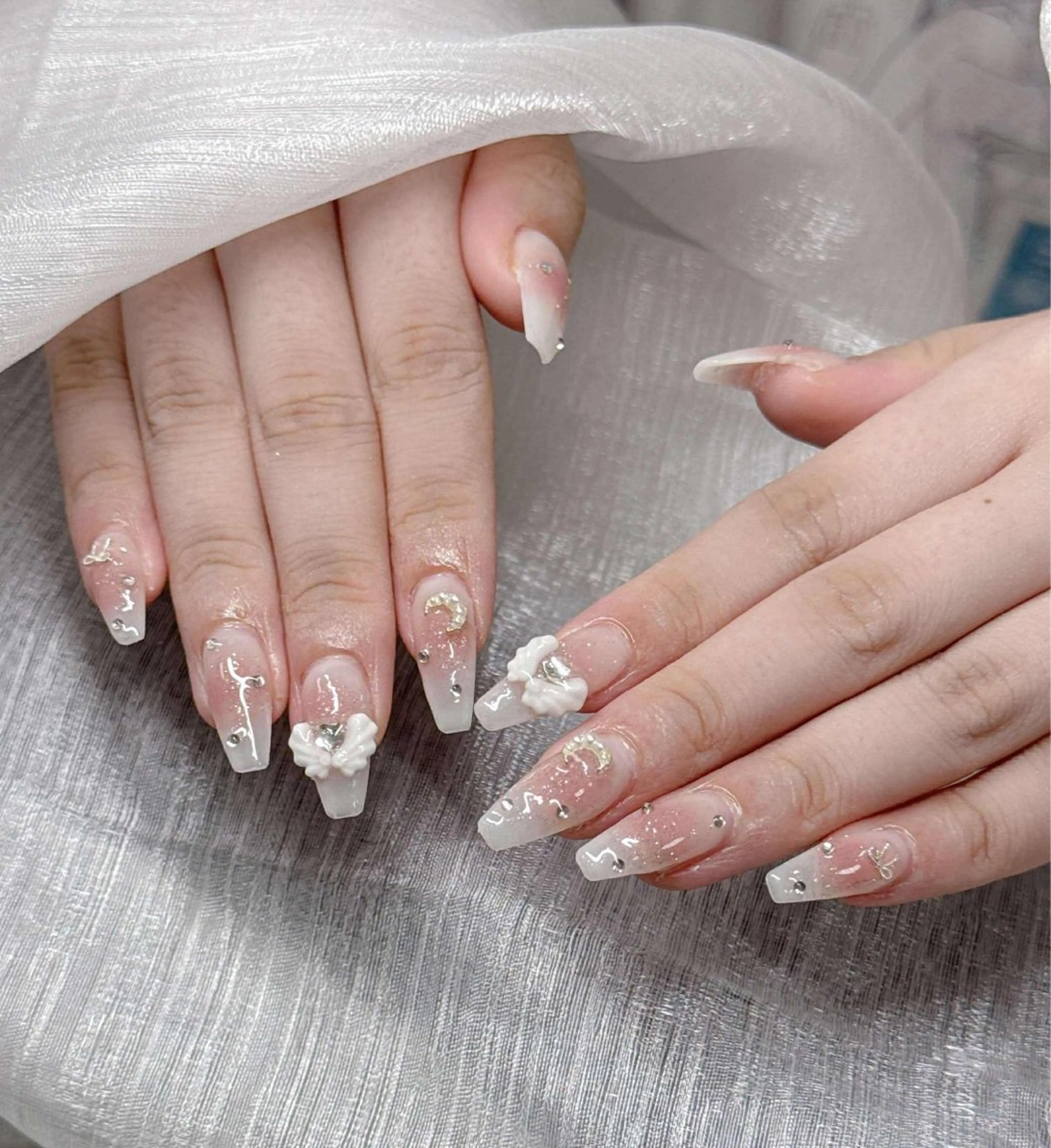 ネイル ハンドネイル Lee Nailsのネイルデザイン