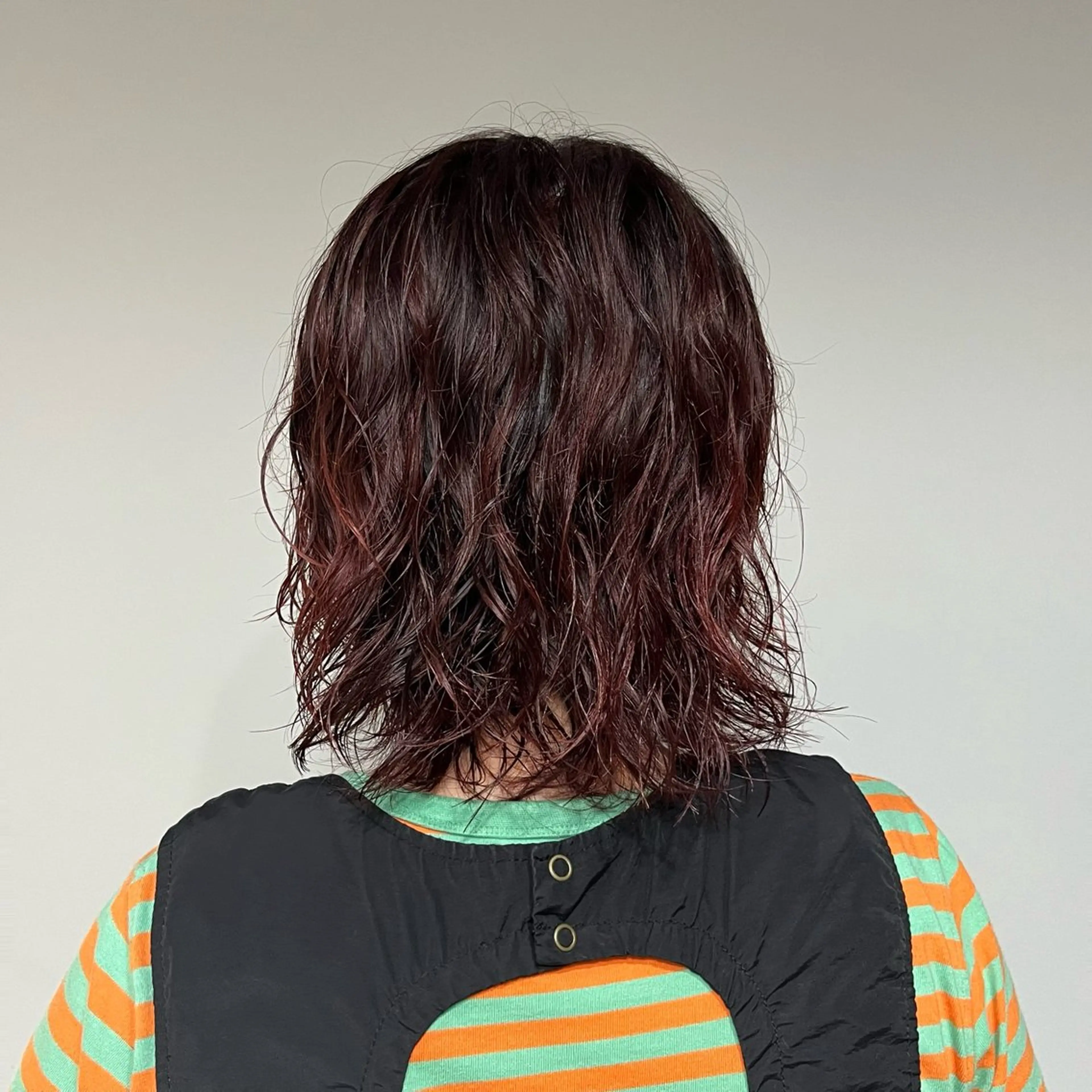 ミディアム カラー パーマ レッドカラー 菅野 紗弥のヘアスタイル