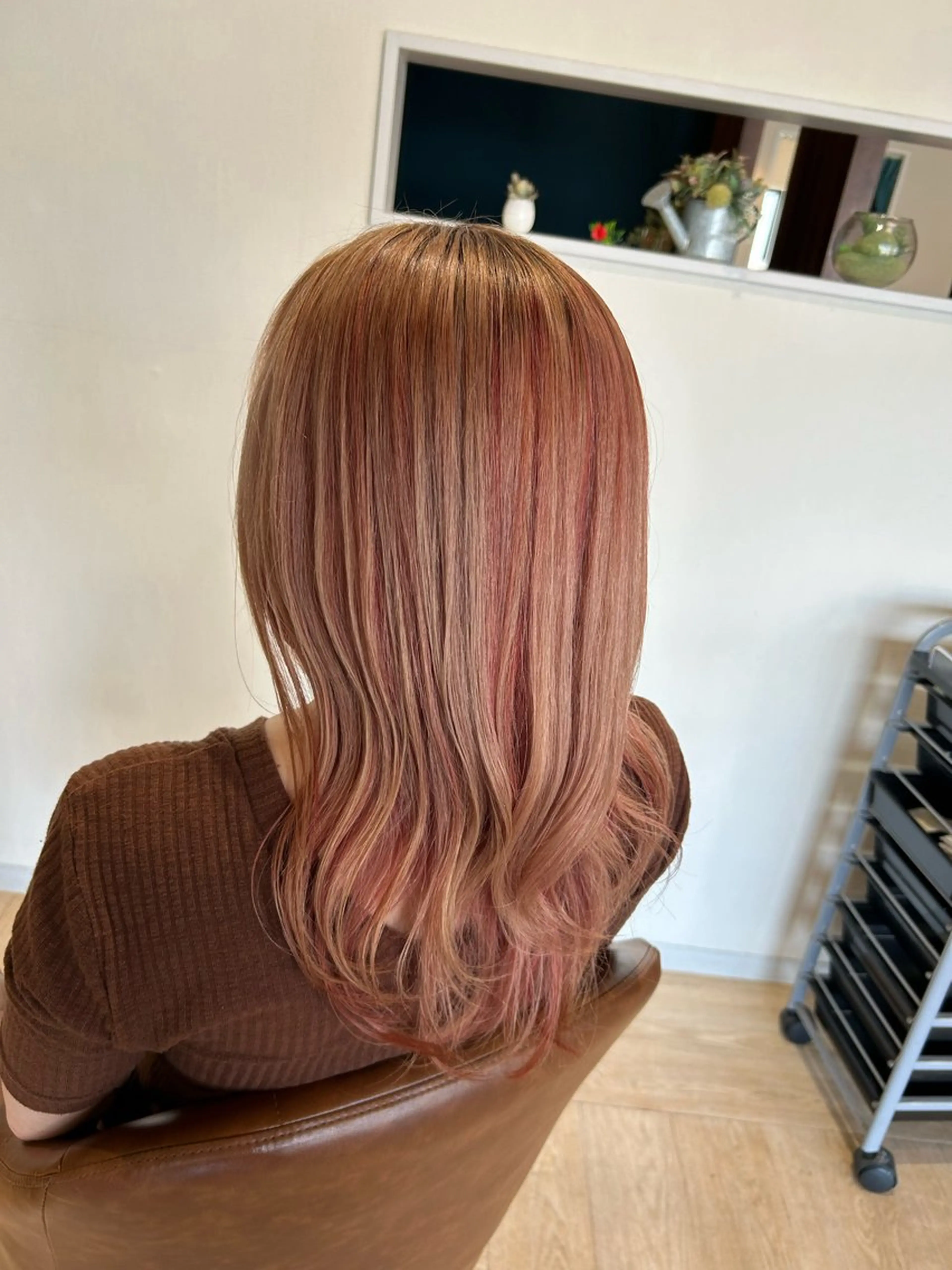 ミディアム ヘアカラー 美容室ラトット所属・本郷 豊のヘアスタイル