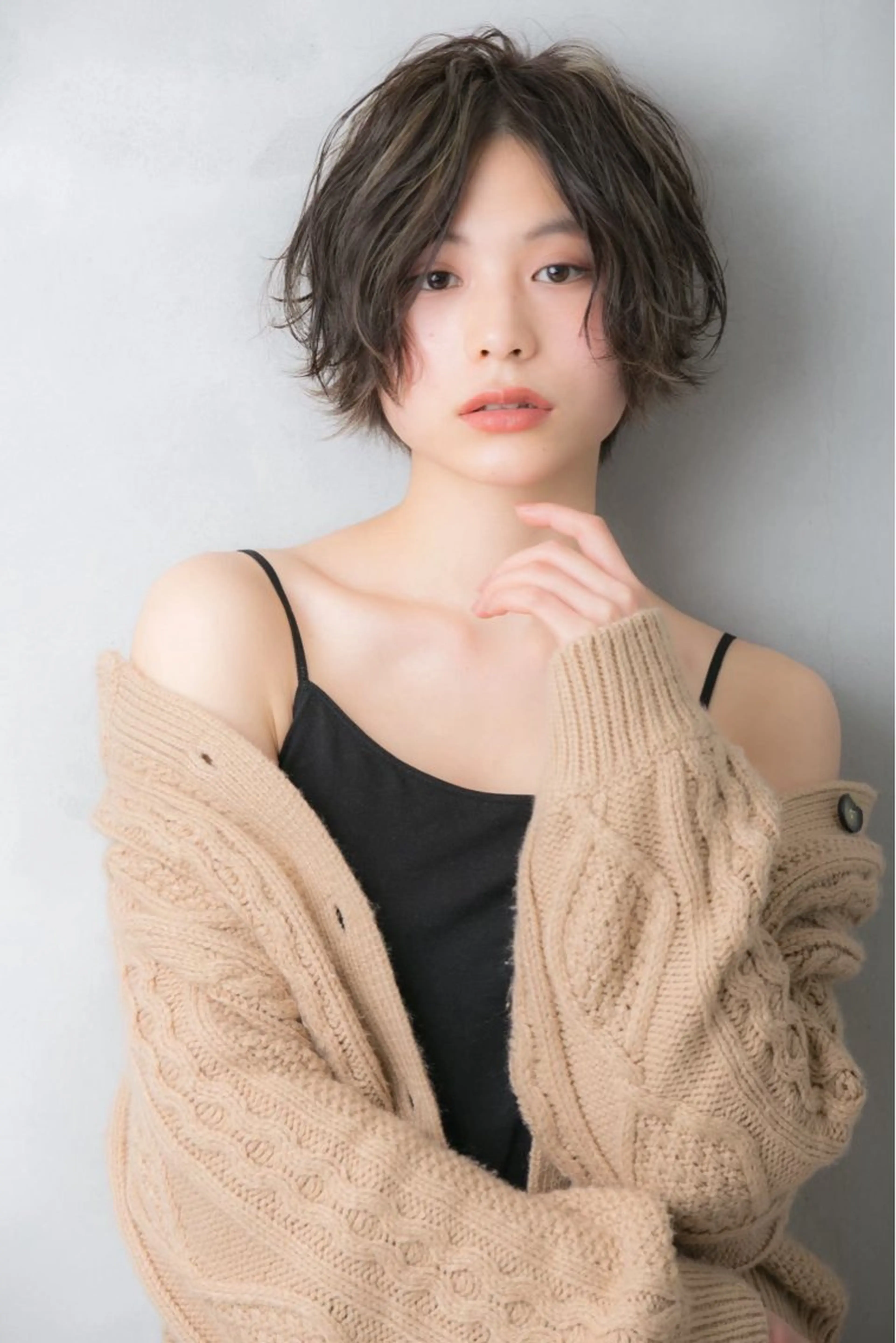 ショート カラー ハンサムショート ベージュカラー ブリーチ ケアブリーチ グレージュ 巻けるケア縮毛矯正✨ ケアカラー✨山下のヘアスタイル