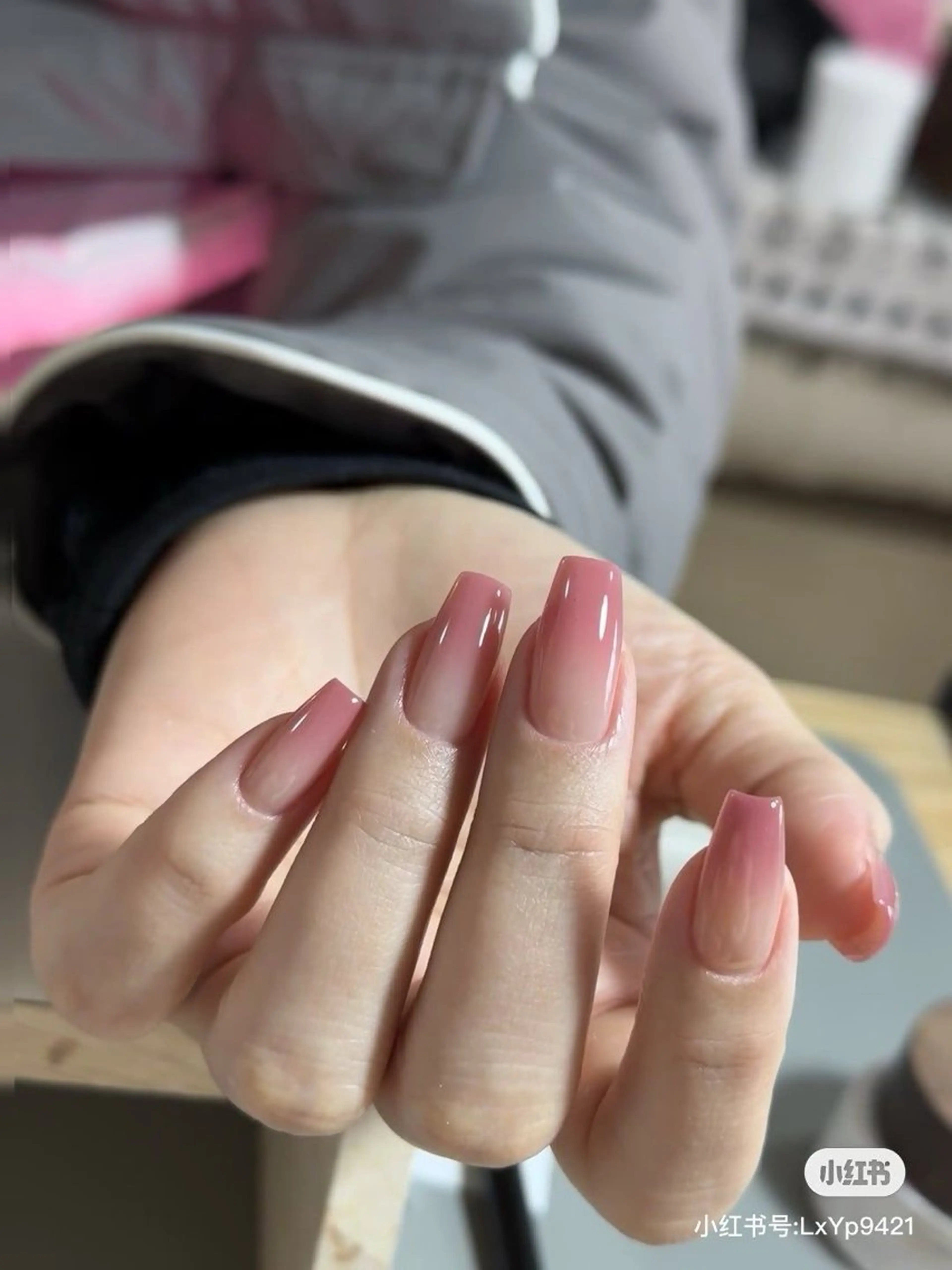 ネイル グラデーション ハンドネイル Taeyeon ANA.CHUOのネイルデザイン