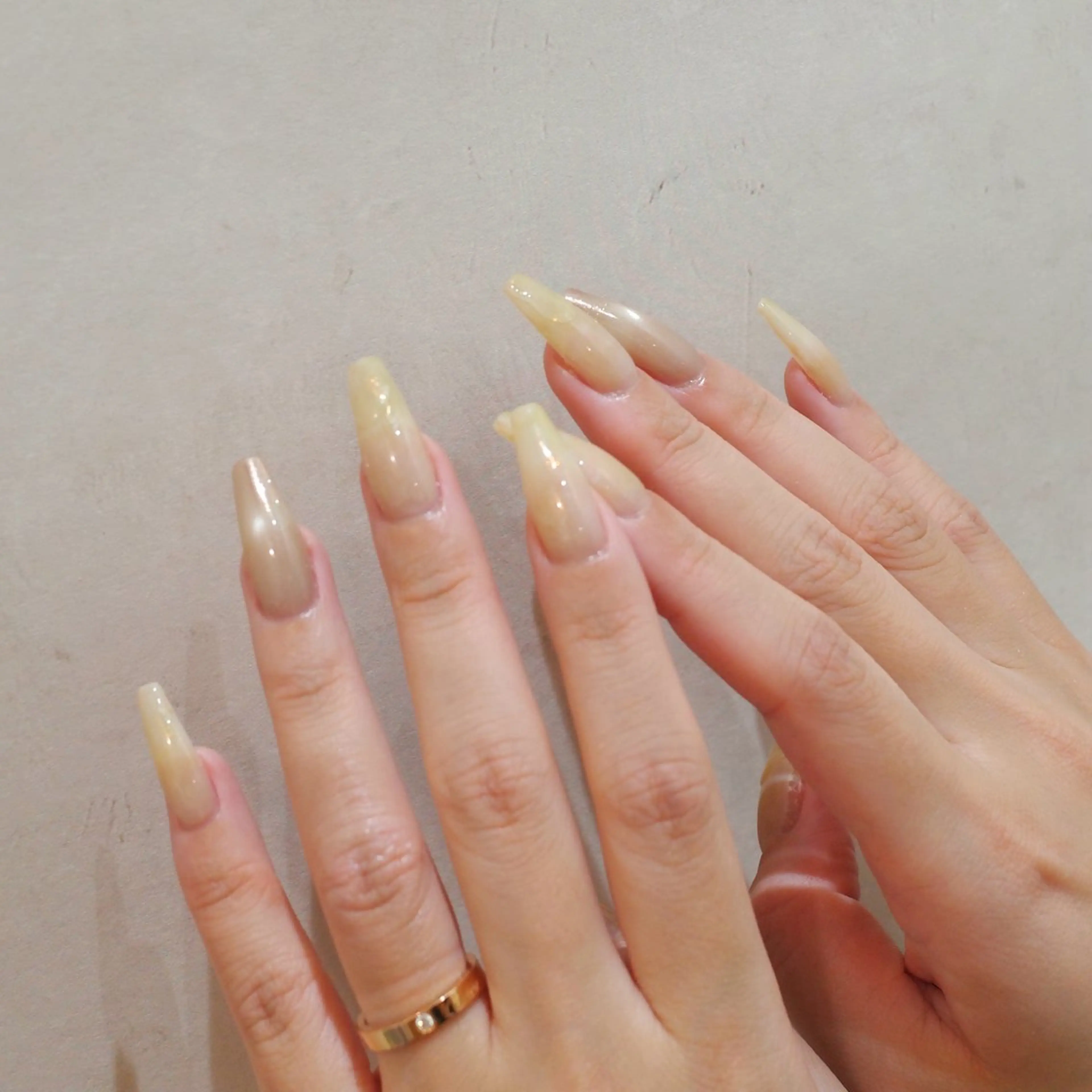 ネイル 長さ出し ハンドネイル reika .のネイルデザイン