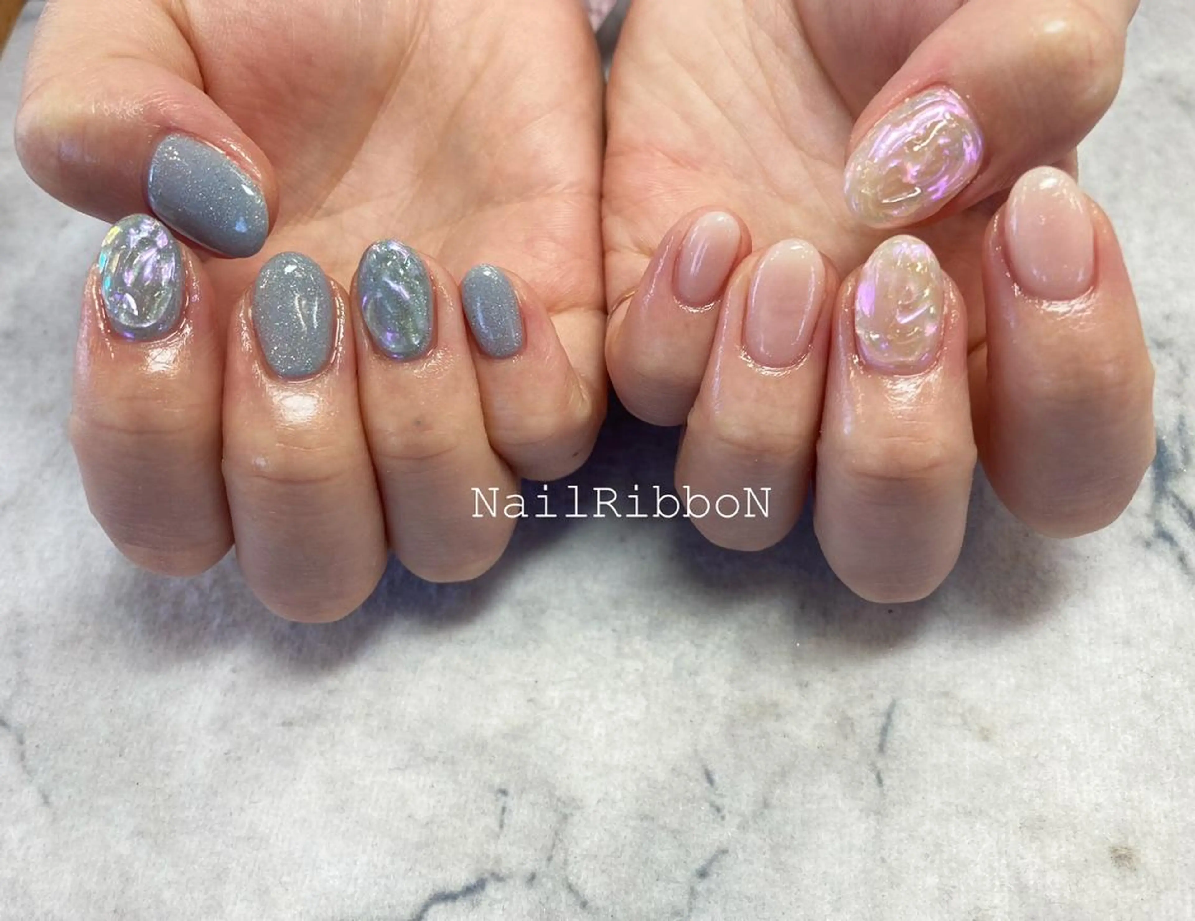 ネイル ネイルリボン 受付スタッフのネイルデザイン