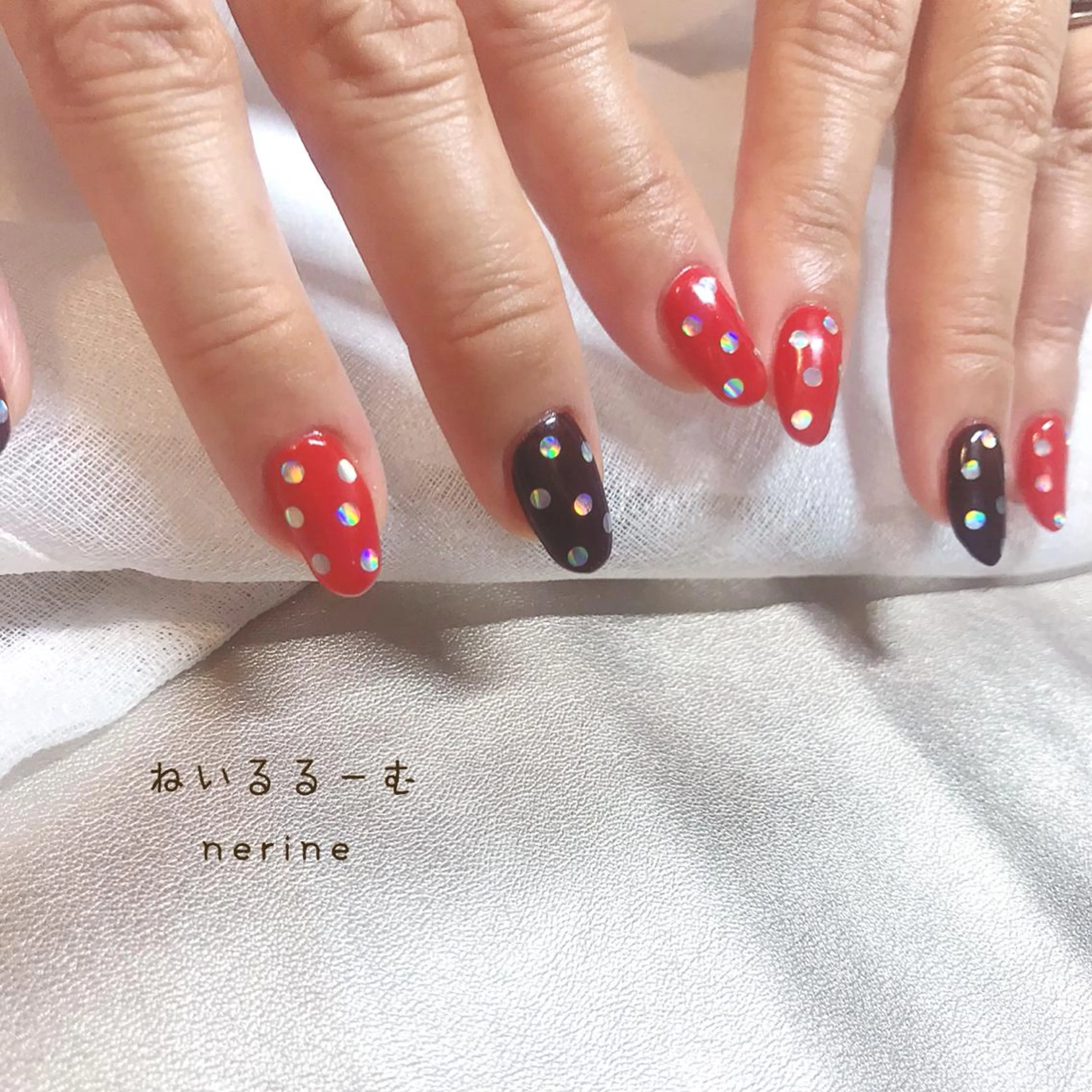 ネイル NAILST Naomiのネイルデザイン