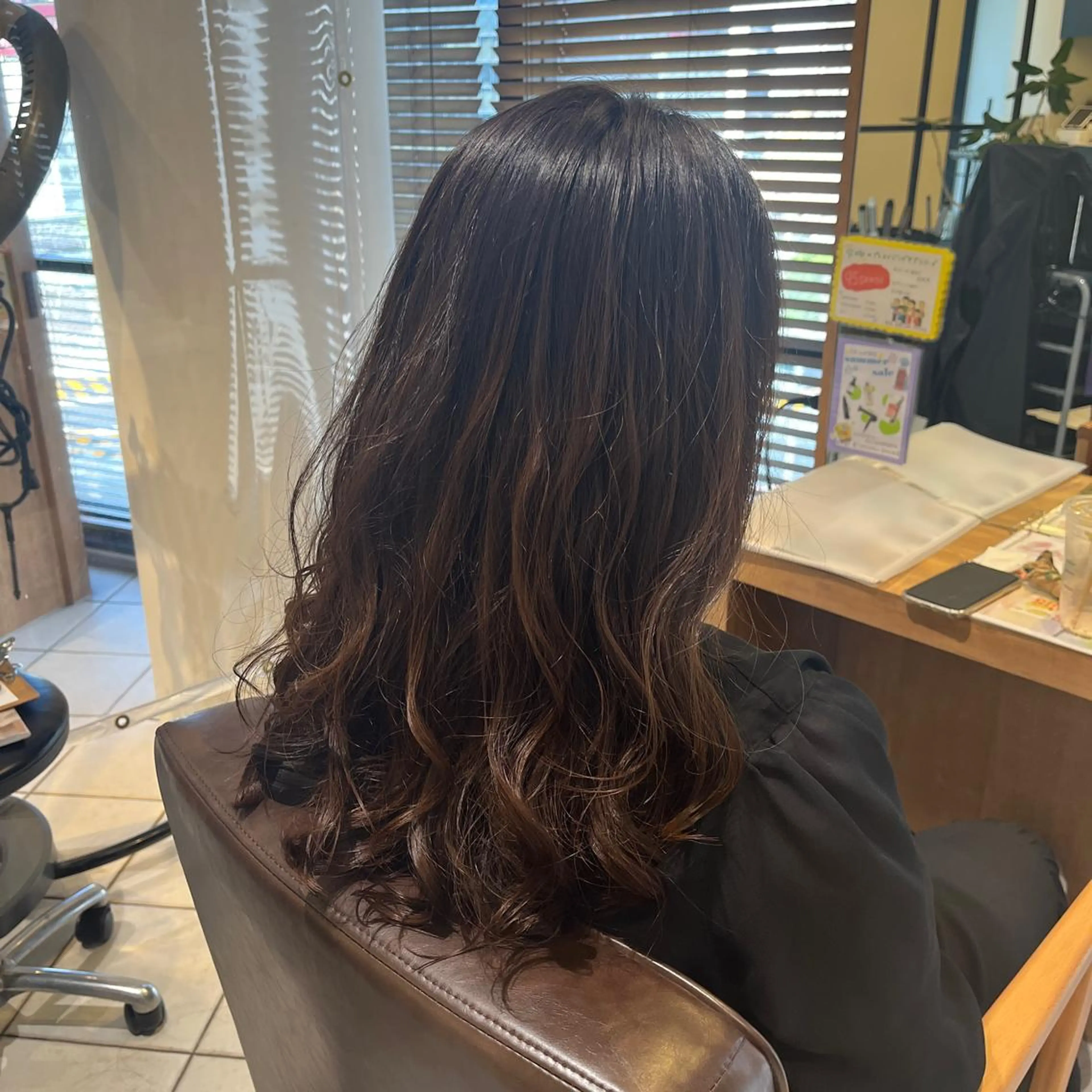 ロング パーマ 吉田 美優のヘアスタイル