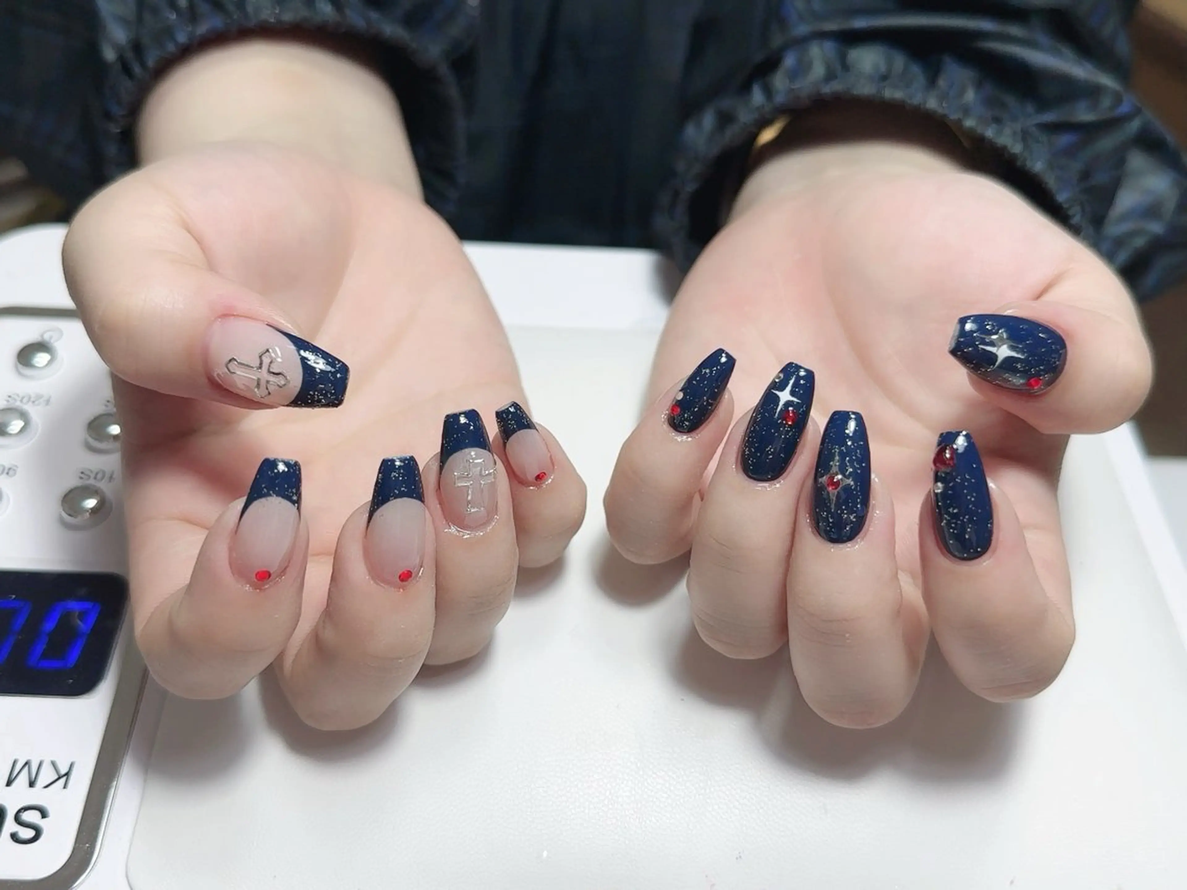 ネイル ハンドネイル NAIL CIRCLESのネイルデザイン