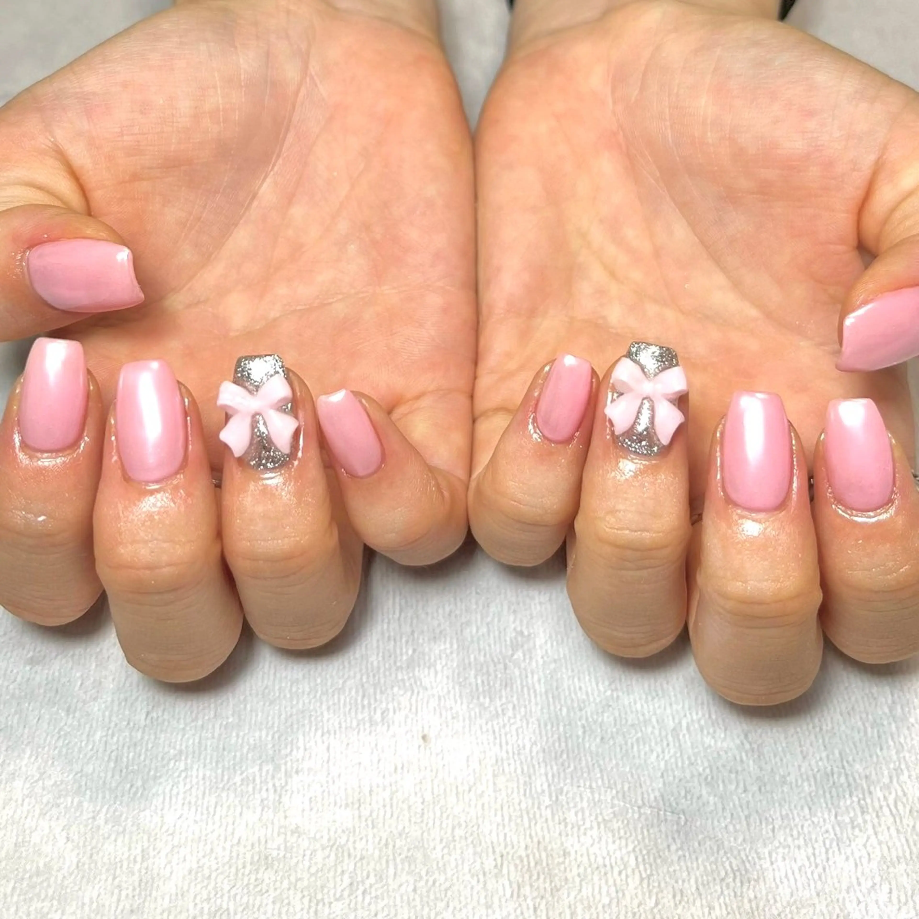 【HAND】オーロラワンカラー＋リボンパーツ2つ🎀¥8,000の写真