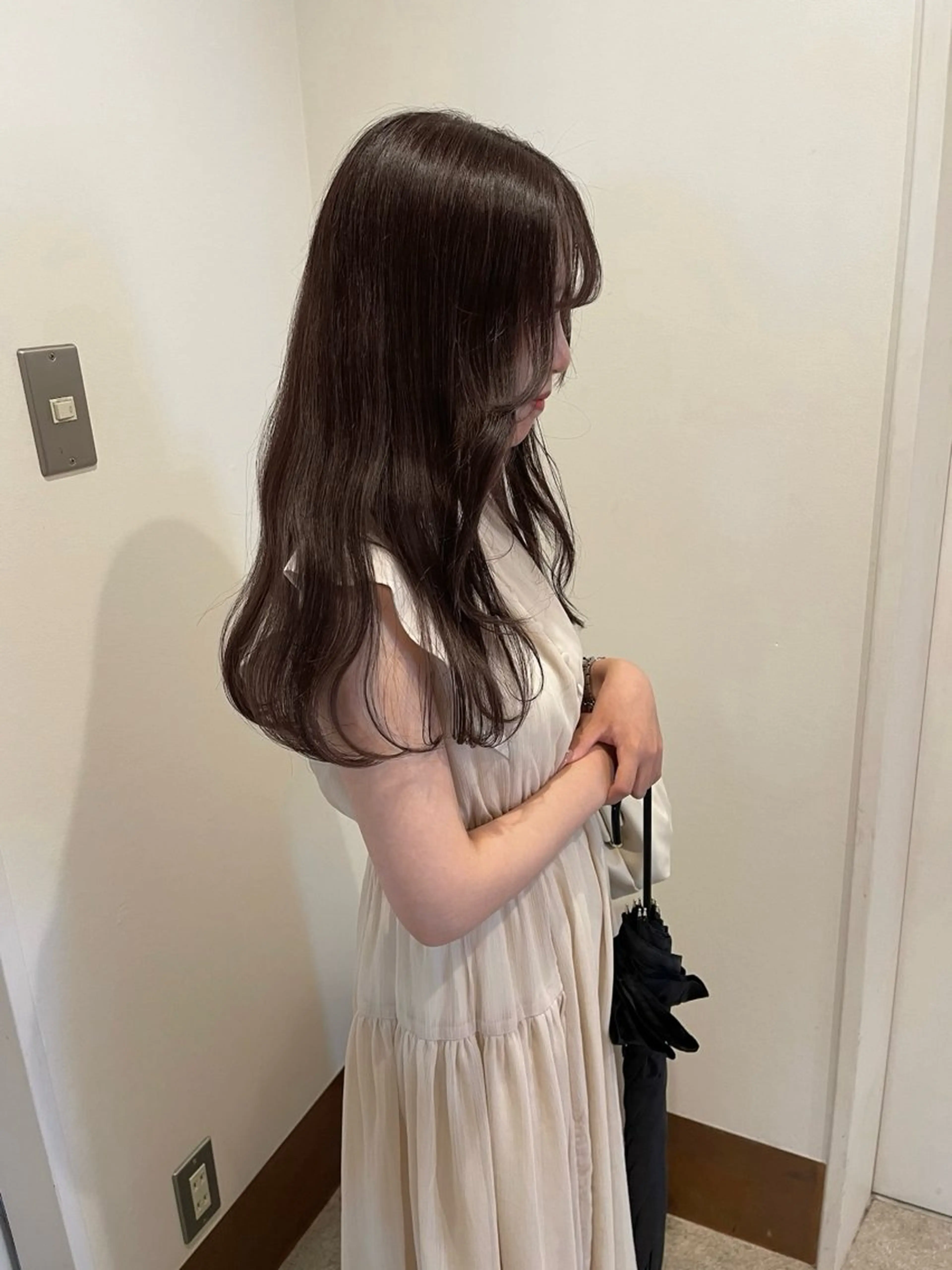 ロング カラー ブリーチ グレージュ ラベンダーカラー ラベンダーグレージュ ラベンダーグレー カット ヘアカラー 盛れる顔まわり✨🎀 モテカラー別所好葉のヘアスタイル