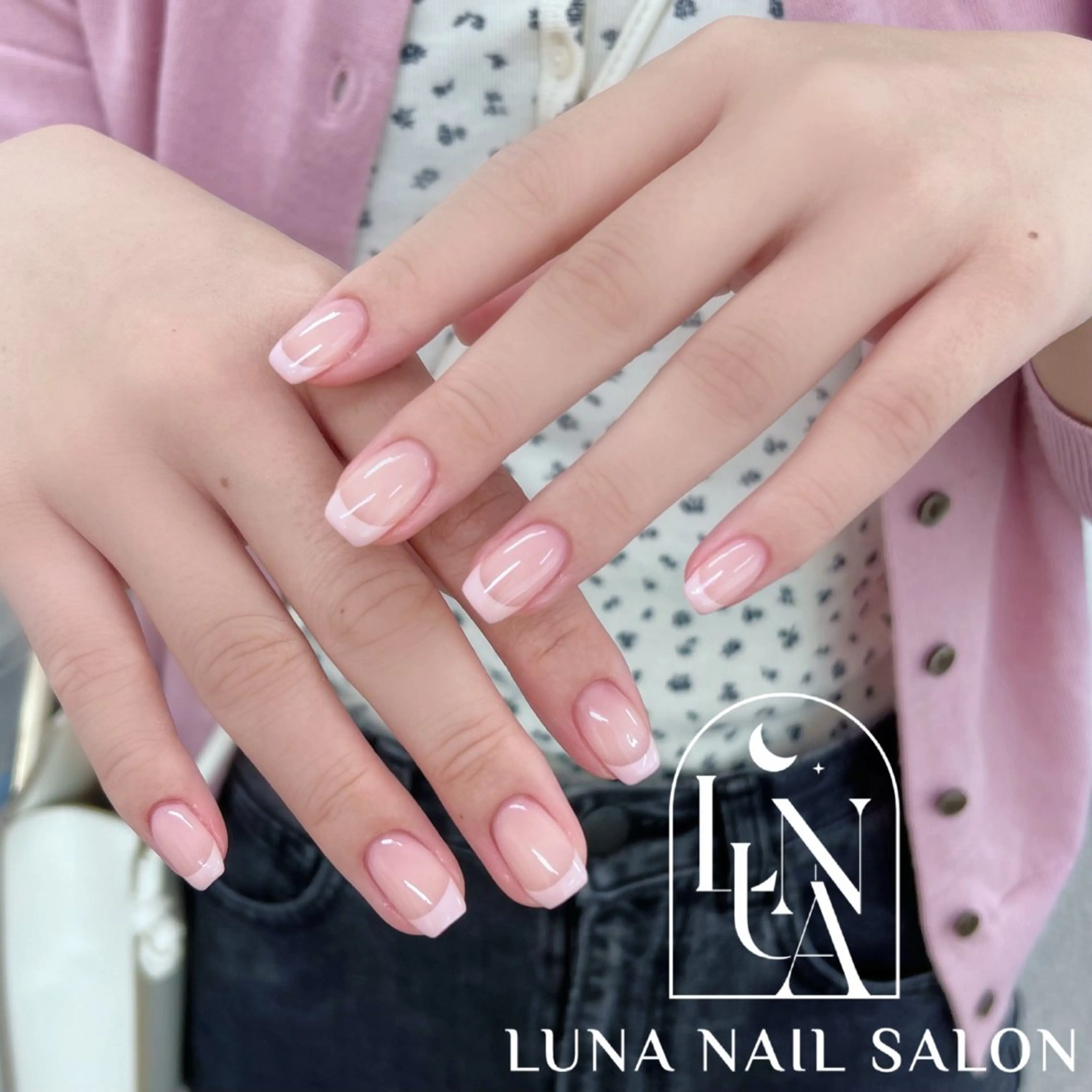 ネイル フレンチネイル Luna nail— kanaeのネイルデザイン