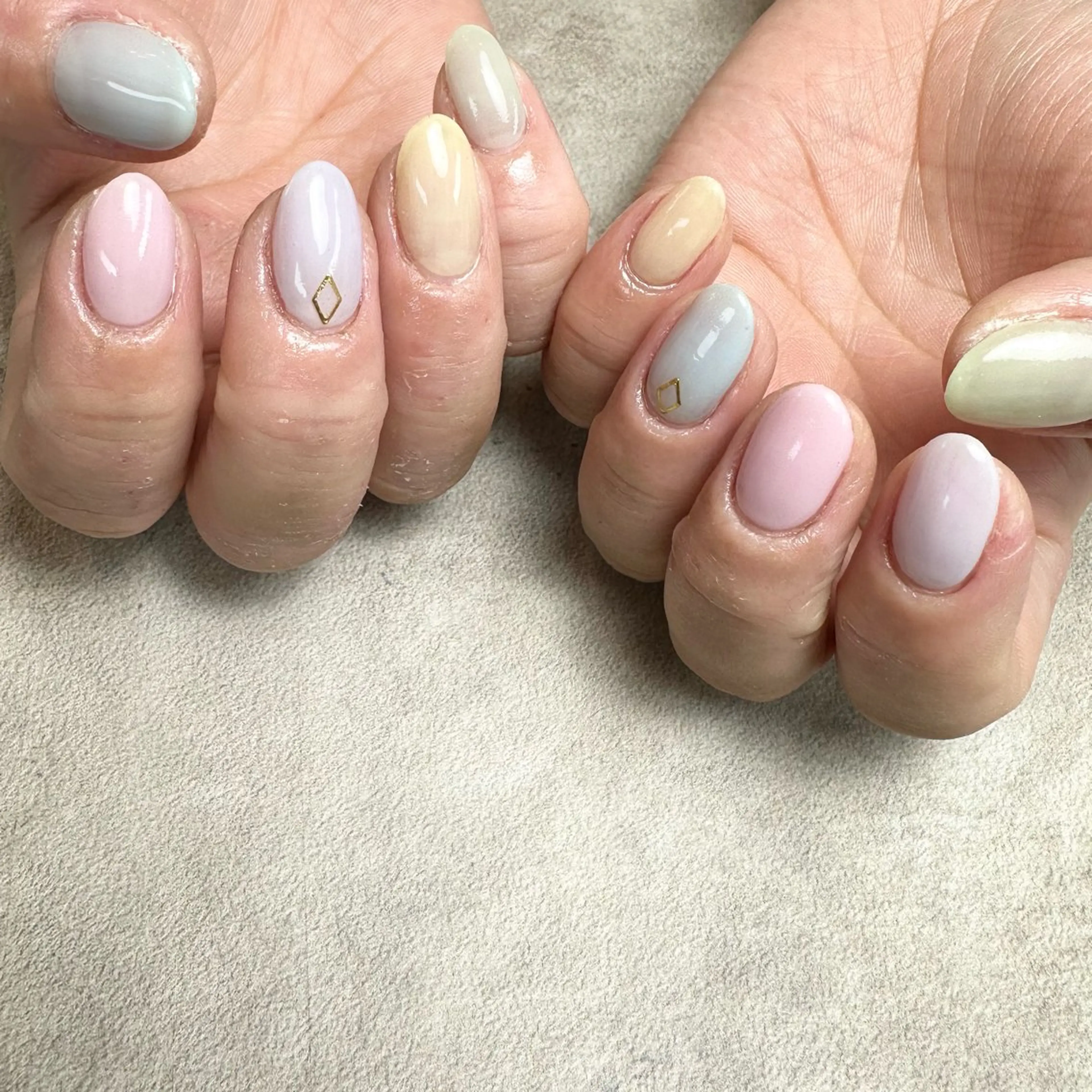 ネイル パステルネイル nailroom Anmie.のネイルデザイン