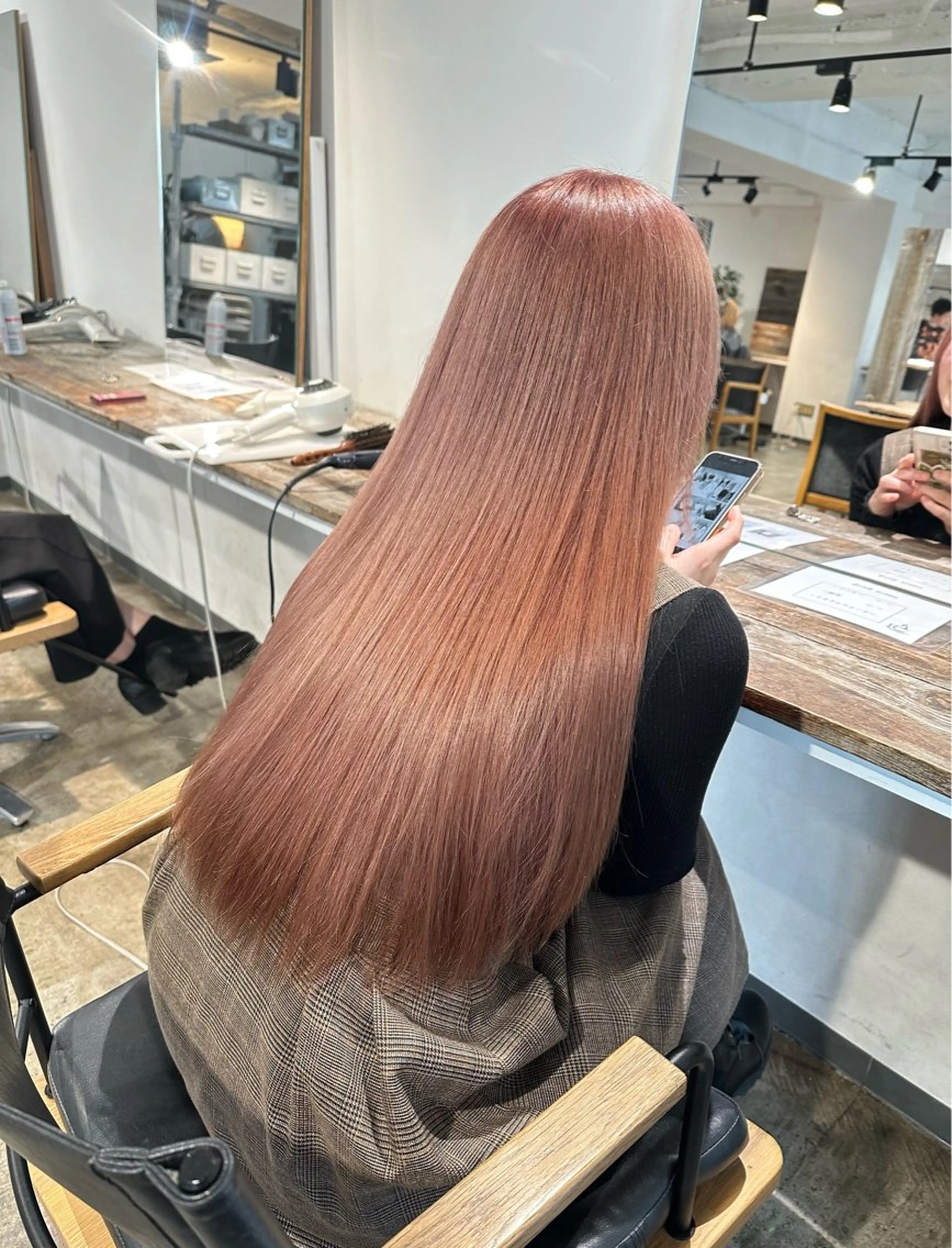 ロング カラー ヘアカラー トリートメント ヘアセット ✨艶ブリーチカラー ✨四ノ宮裕己のヘアスタイル