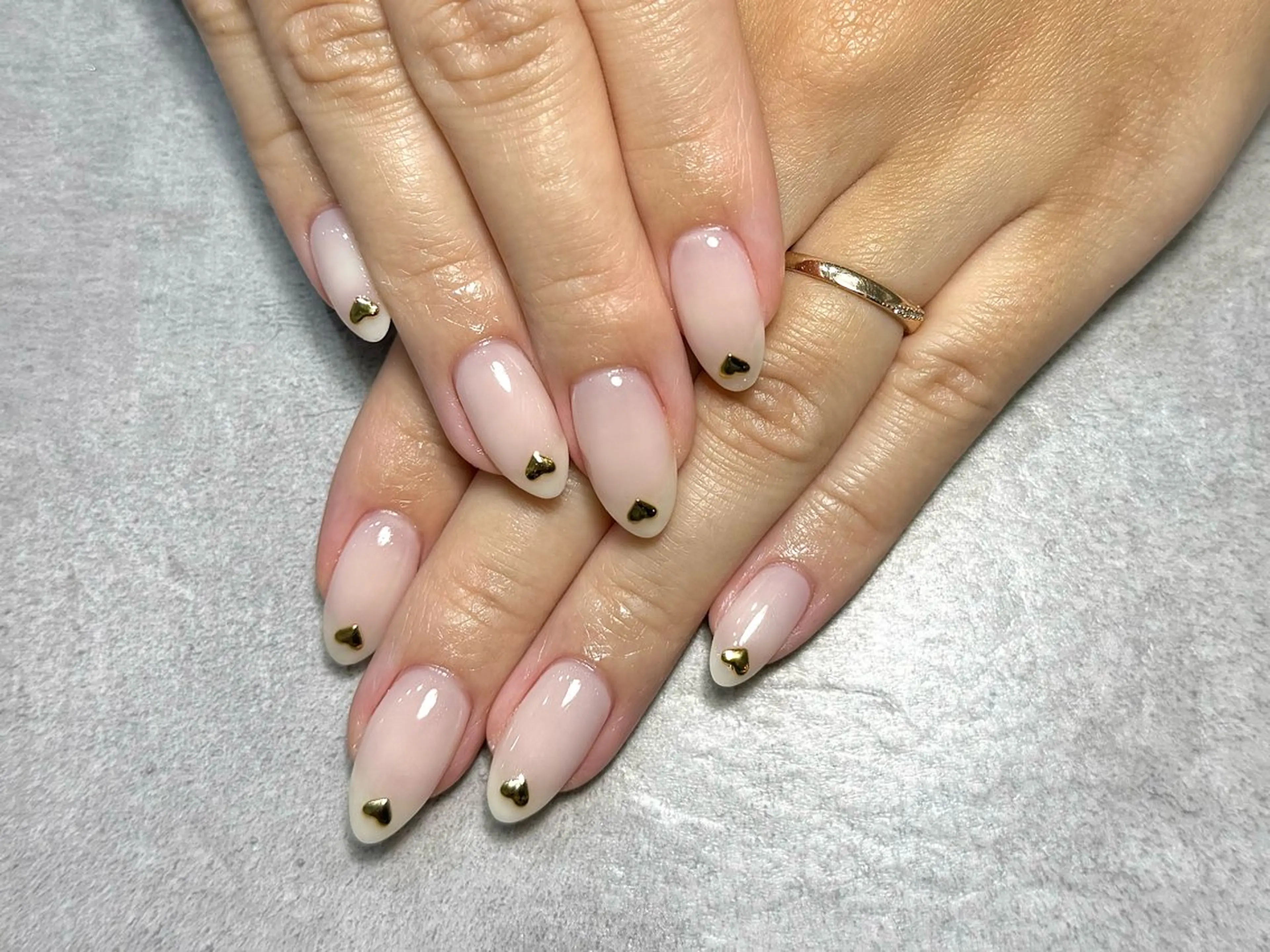 ネイル ハート ストーンネイル MERKABA／ 坂本のネイルデザイン