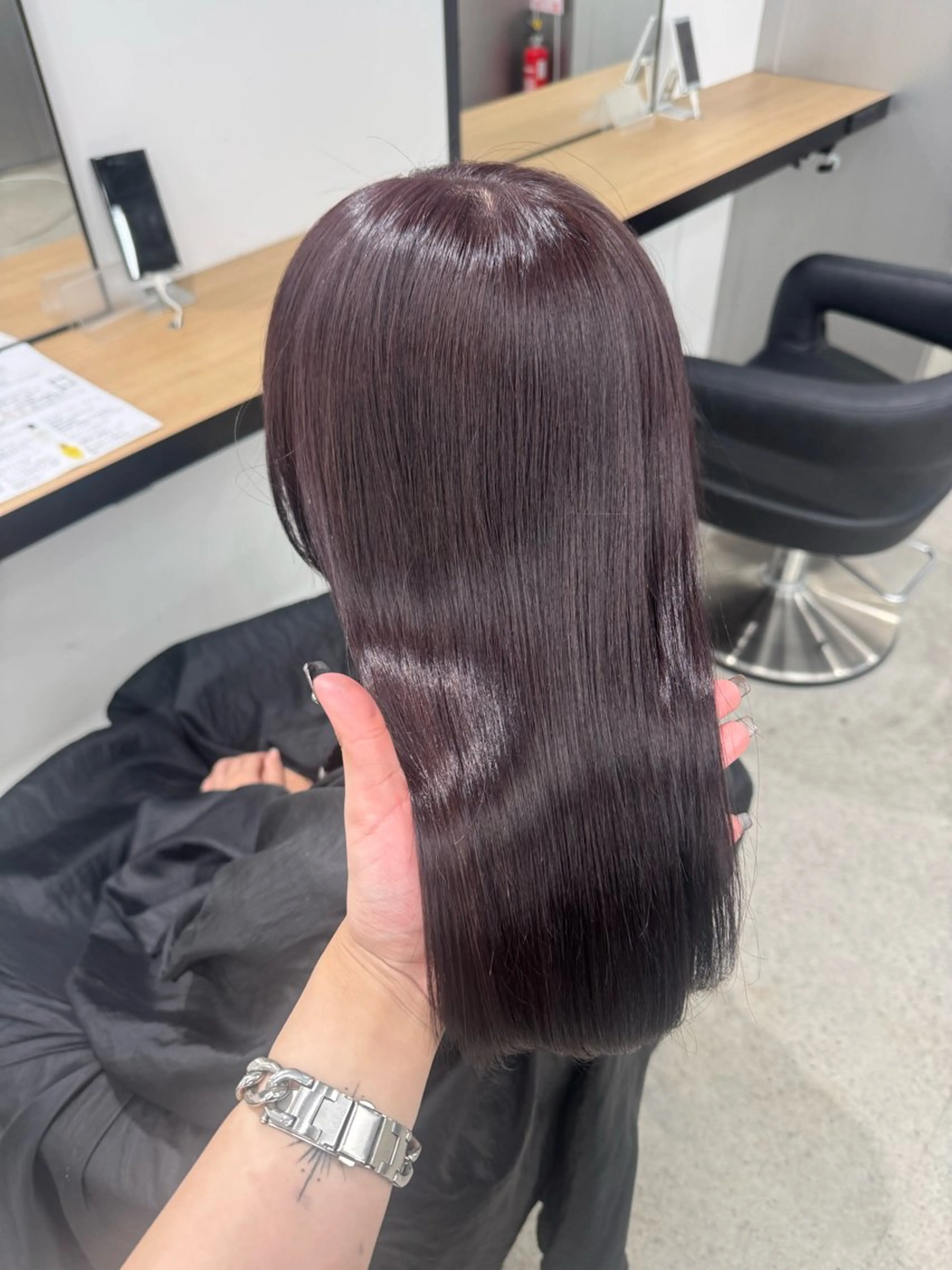 ロング カラー ヘアカラー 暗髪🩶ラベンダー/ ブルー/ユウナ🤍のヘアスタイル