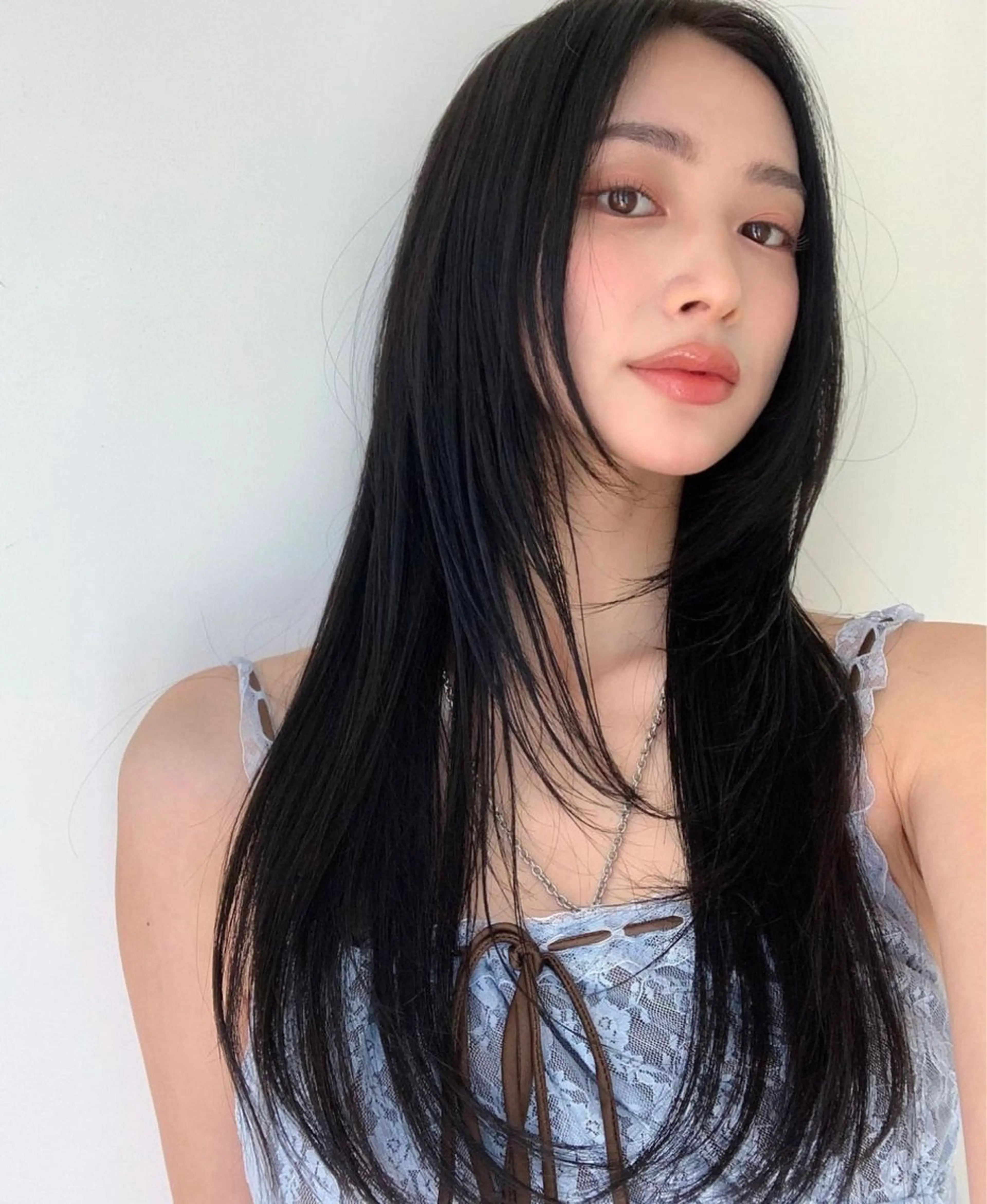 セミロング カラー ベージュカラー くびれヘア 顔周りカット レイヤーカット サイドバング カット ヘアカラー トリートメント 鈴木 一貴のヘアスタイル