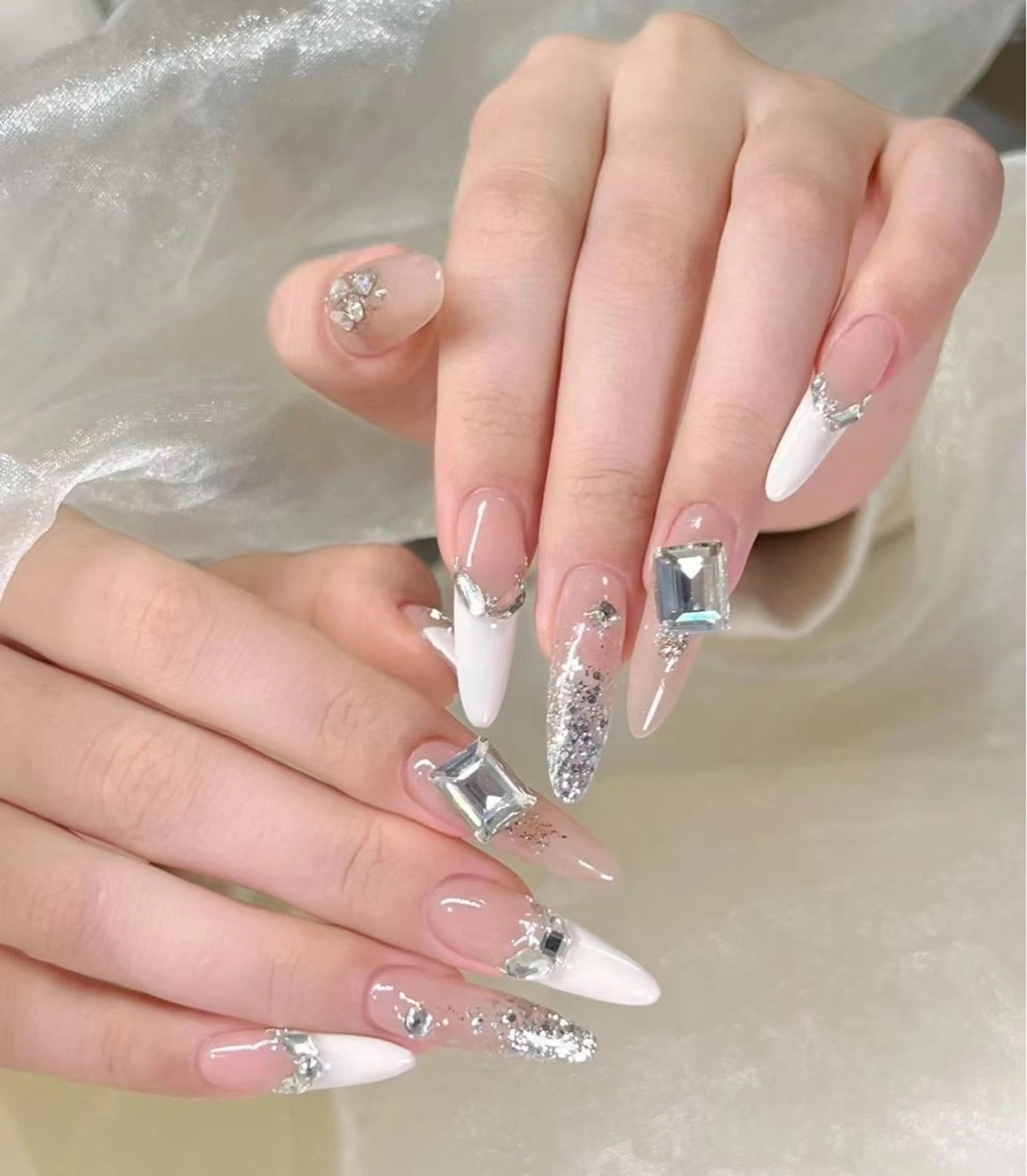 ネイル フラワーネイル フレンチネイル ジェルネイル ガラスフレンチ ハート ハンドネイル BabyYouMi ねねのネイルデザイン