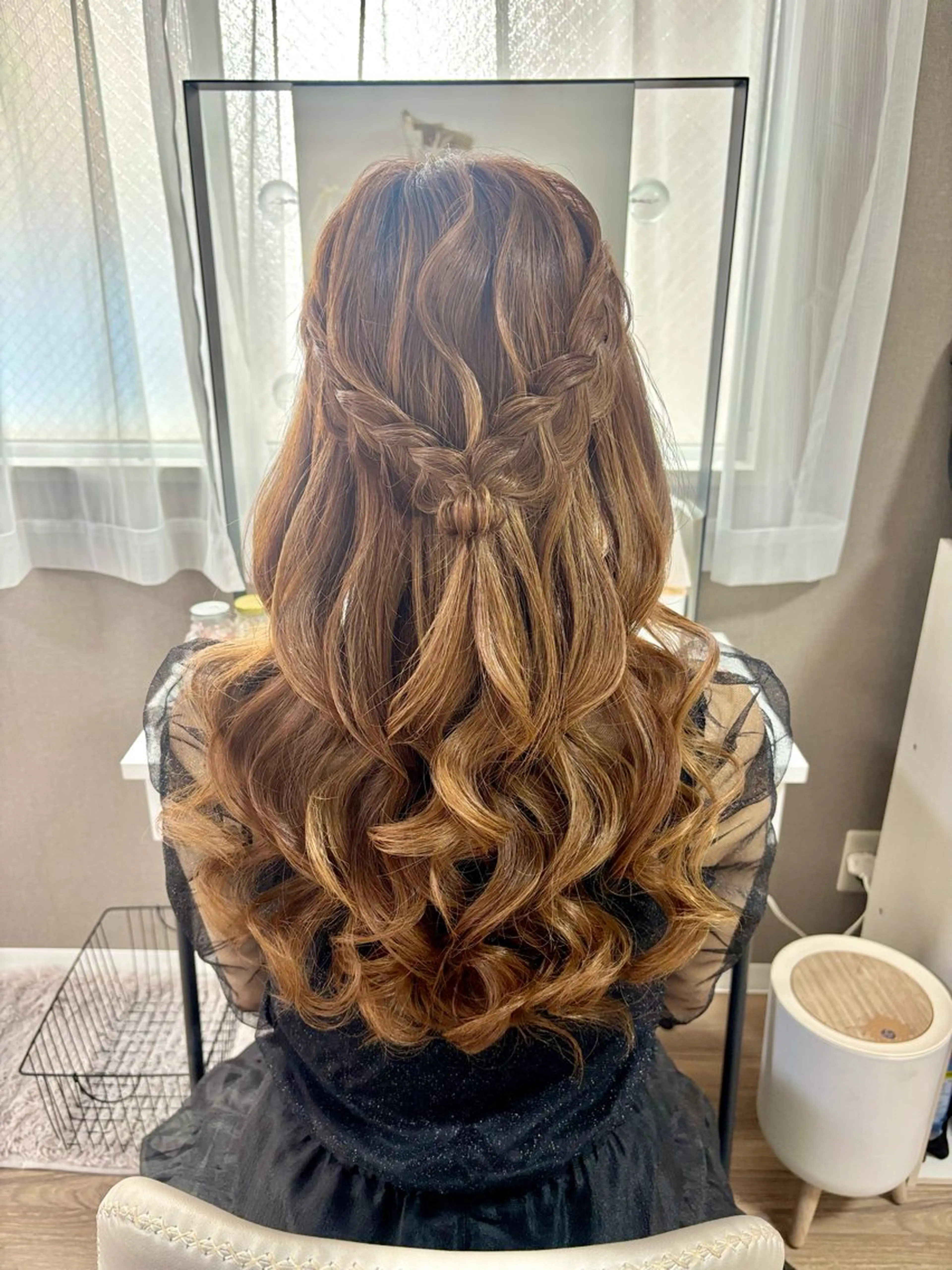 ヘアアレンジ May  lilly 名駅店所属・矢野 映見のエステ・リラクイメージ