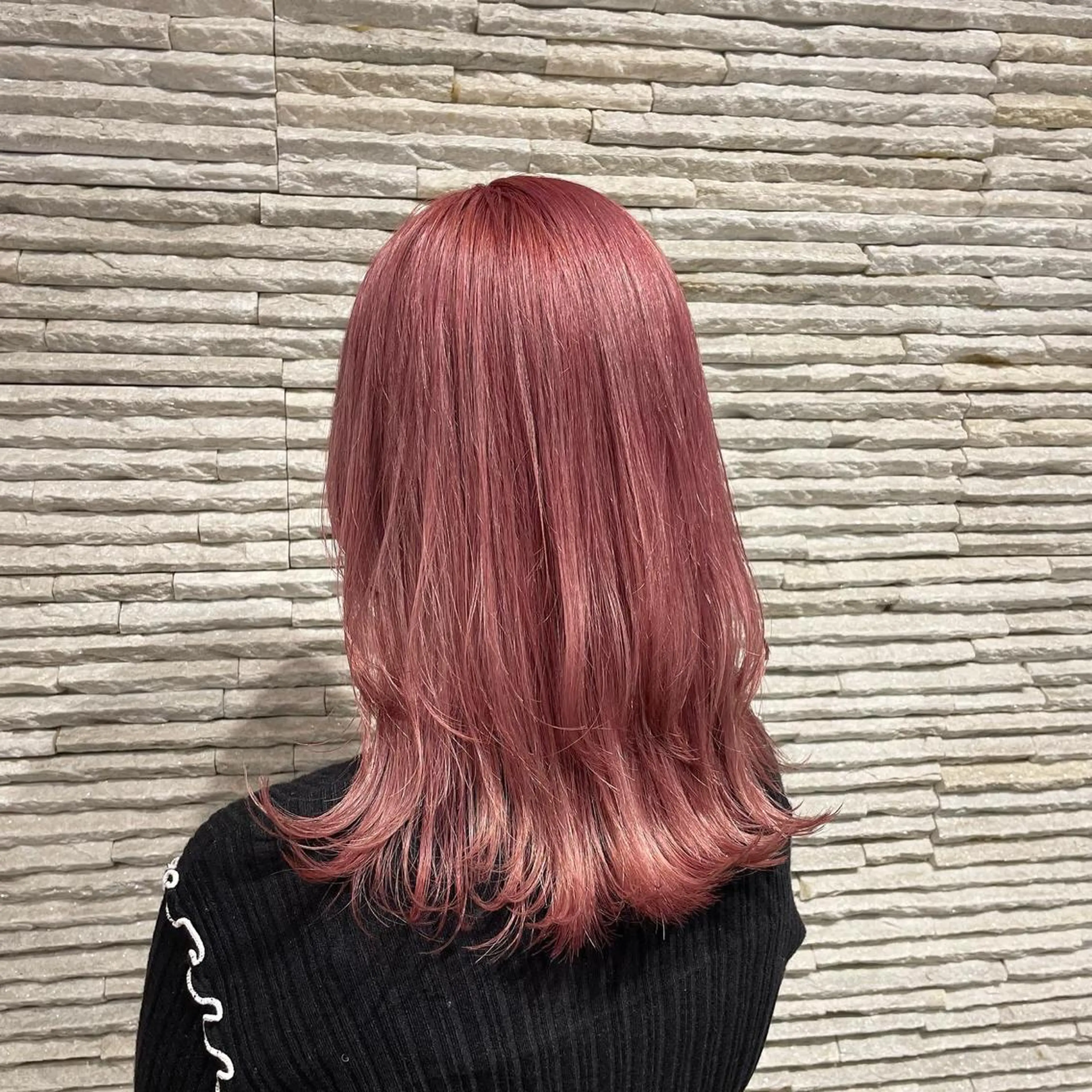 セミロング カラー ヘアアレンジ ヘアカラー 嶋田 ゆきのヘアスタイル