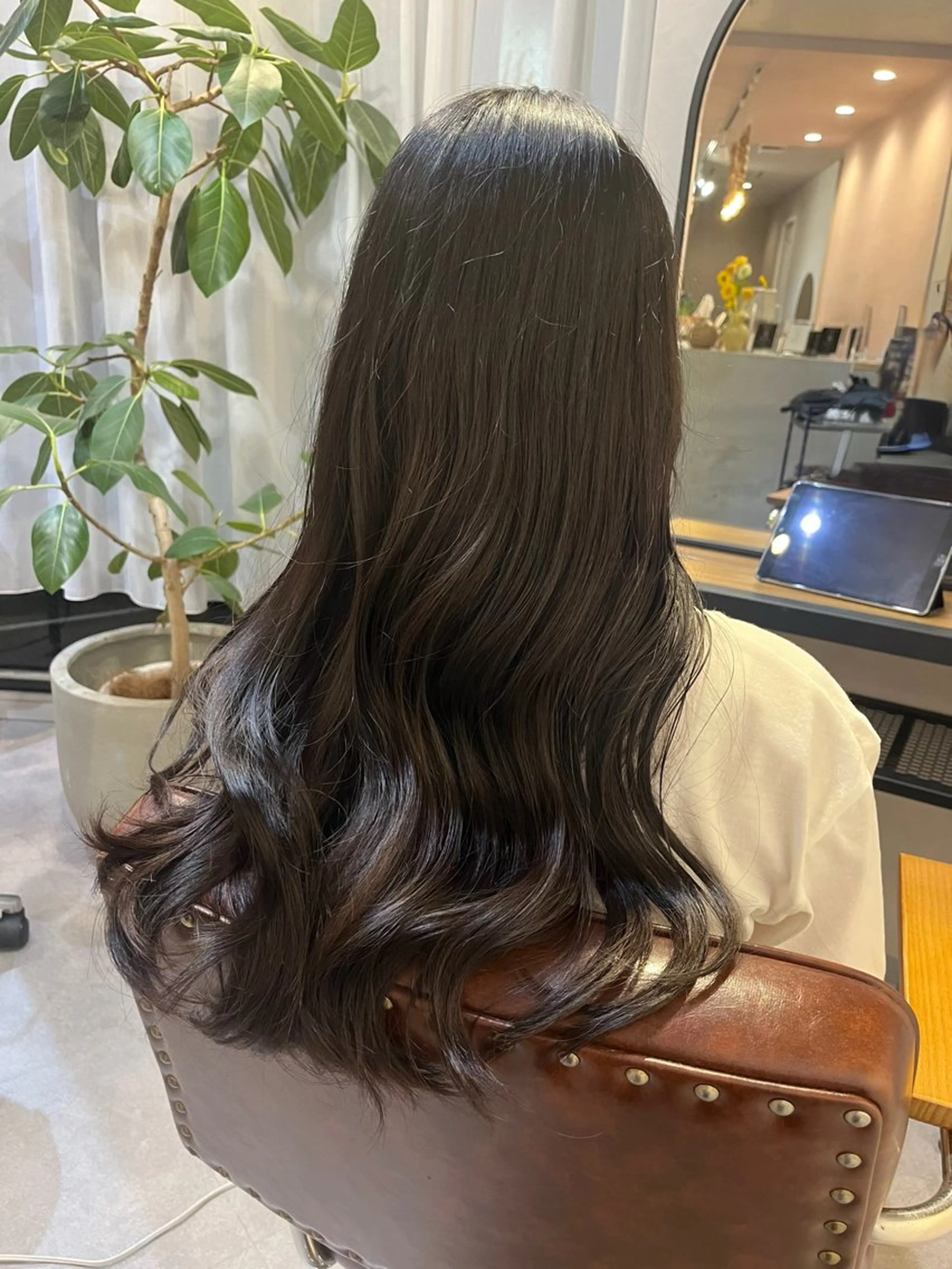 ロング 山村 野々羽のヘアスタイル