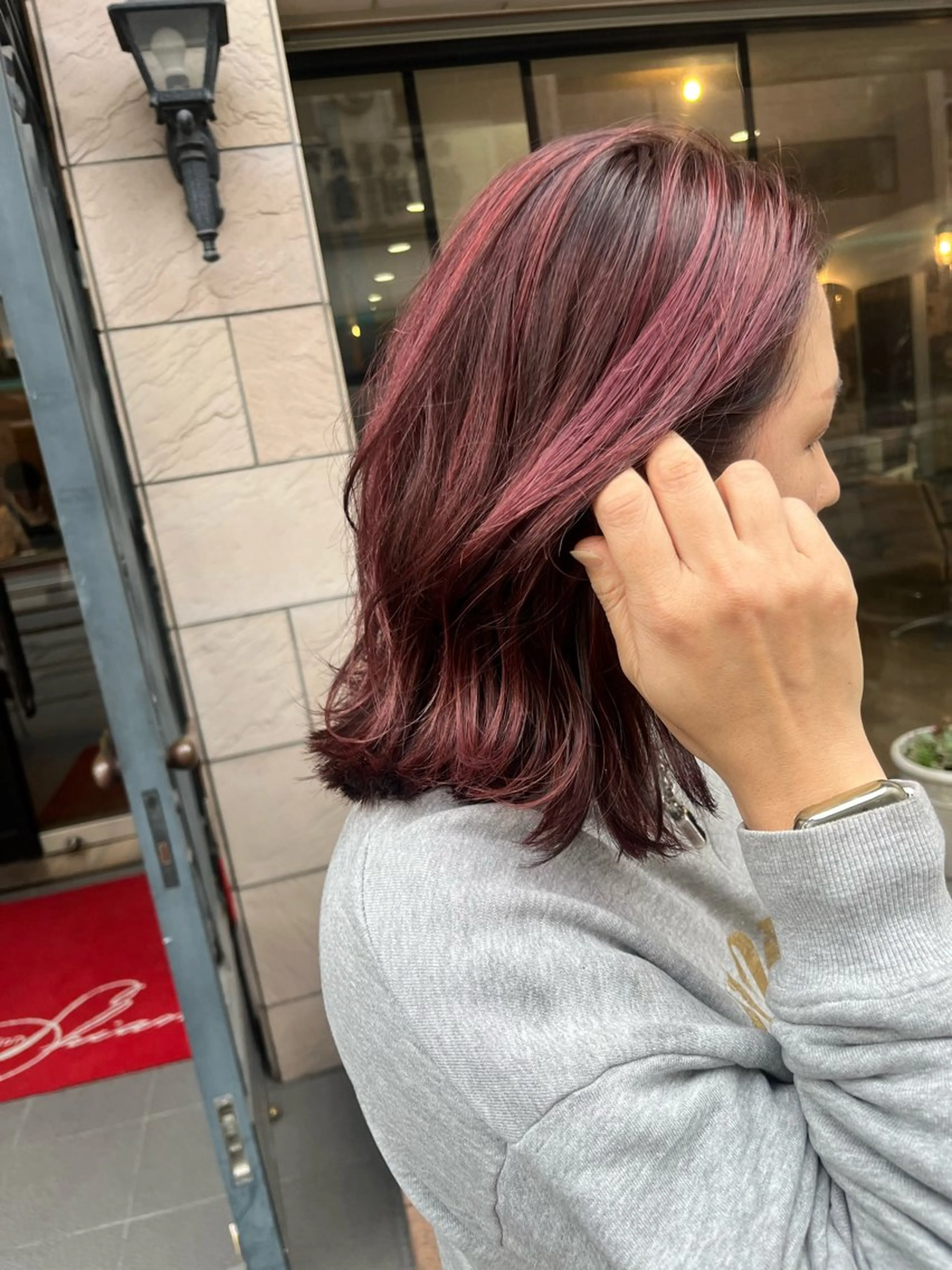 ショート カラー ハイライトカラー ピンクカラー ハイライト ヘアカラー SHIAN 八王子👼鬼塚さやかのヘアスタイル