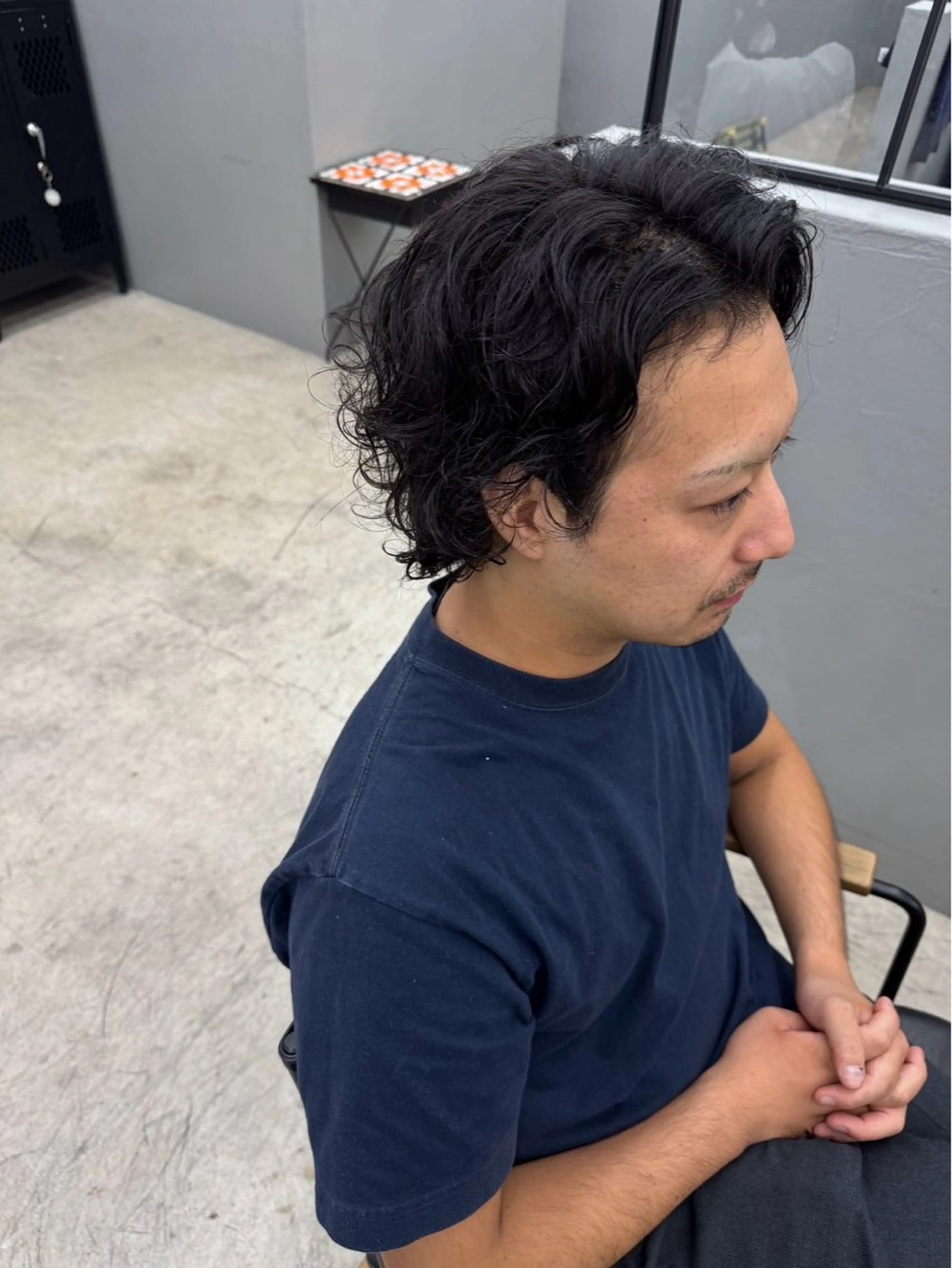 ミディアム メンズ カット パーマ メンズ専門サロン wokeのヘアスタイル