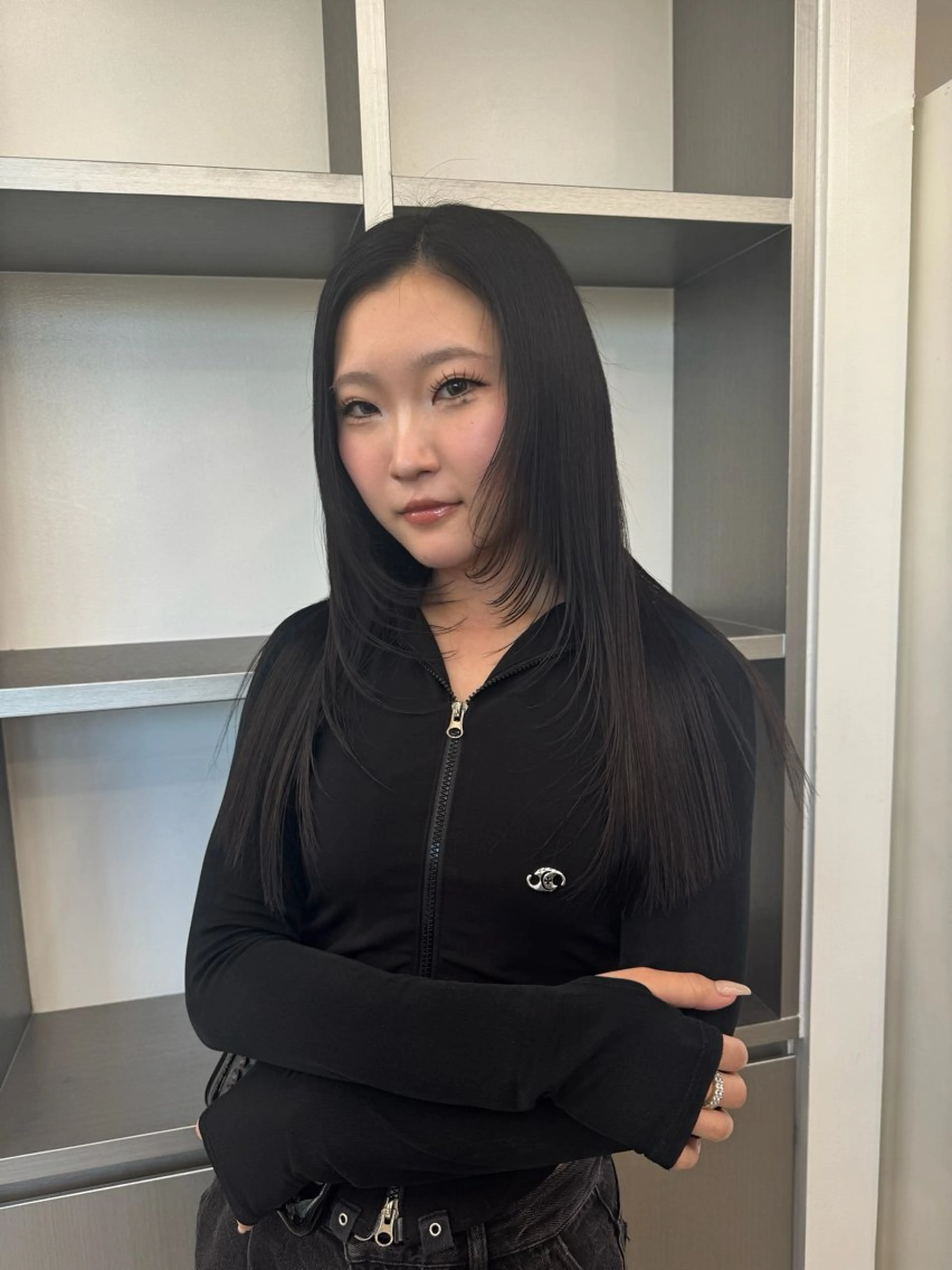 ロング ナチュラル/艶カラー Momokoのヘアスタイル