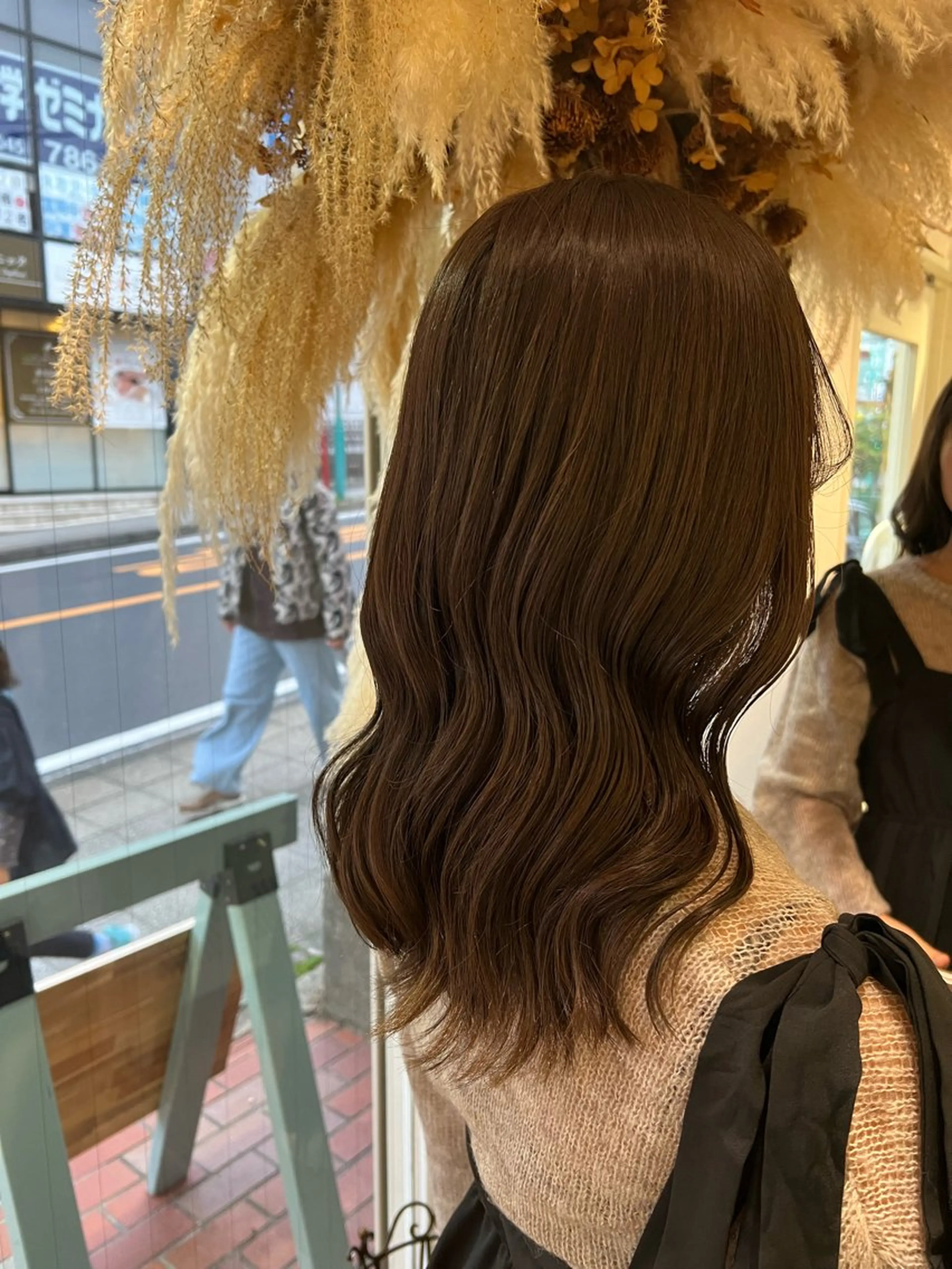 セミロング カラー ブラウンカラー ヘアカラー 朝が楽になる艶髪縮毛 ✨中稲明梨のヘアスタイル