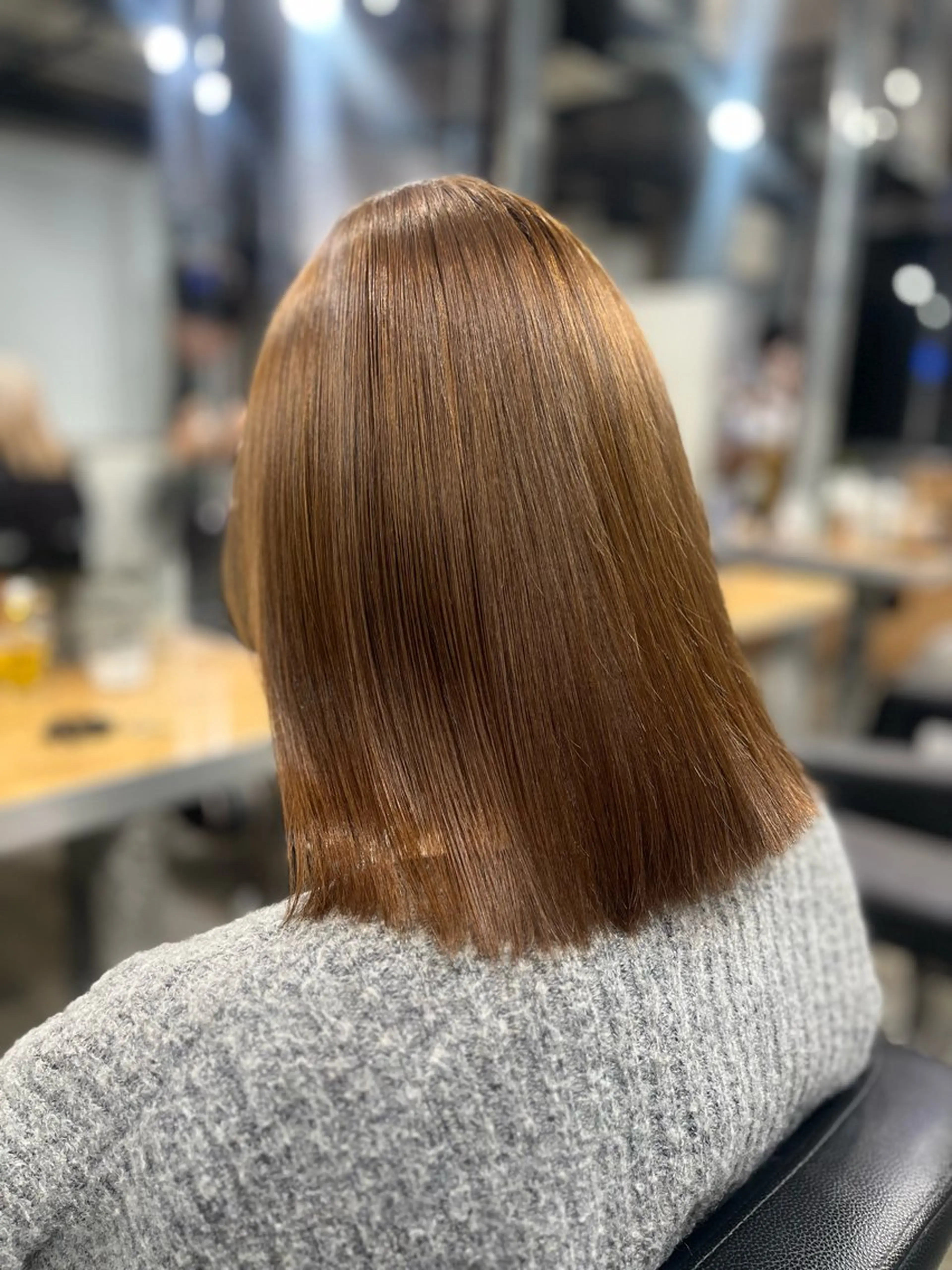 ロング カラー ヘアカラー ハイトーンカラー 🦄レイヤーカットのヘアスタイル