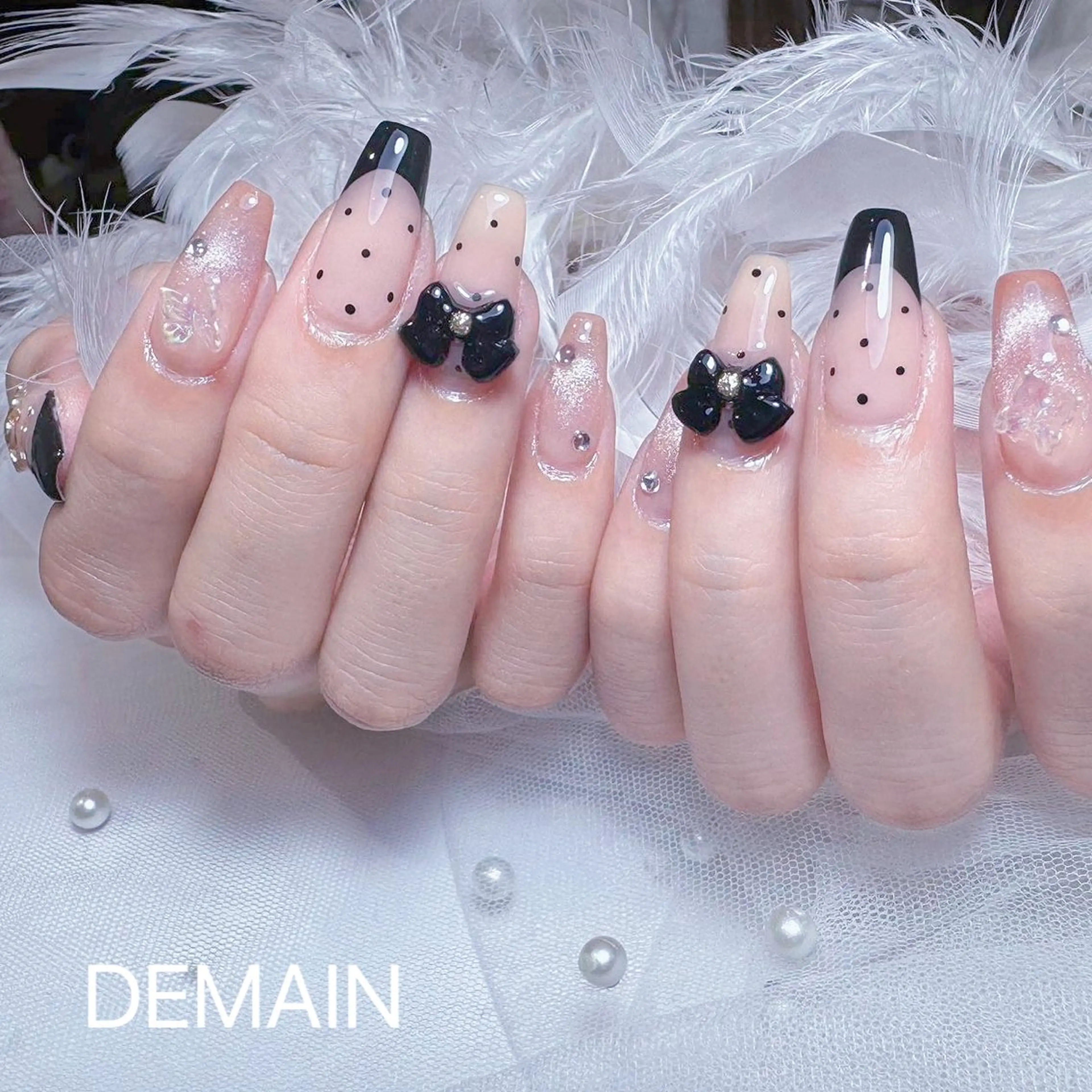 ネイル アートネイル オーロラネイル ガーリー キラキラネイル 韓国ネイル ハンドネイル DEMAIN- 🌸のネイルデザイン