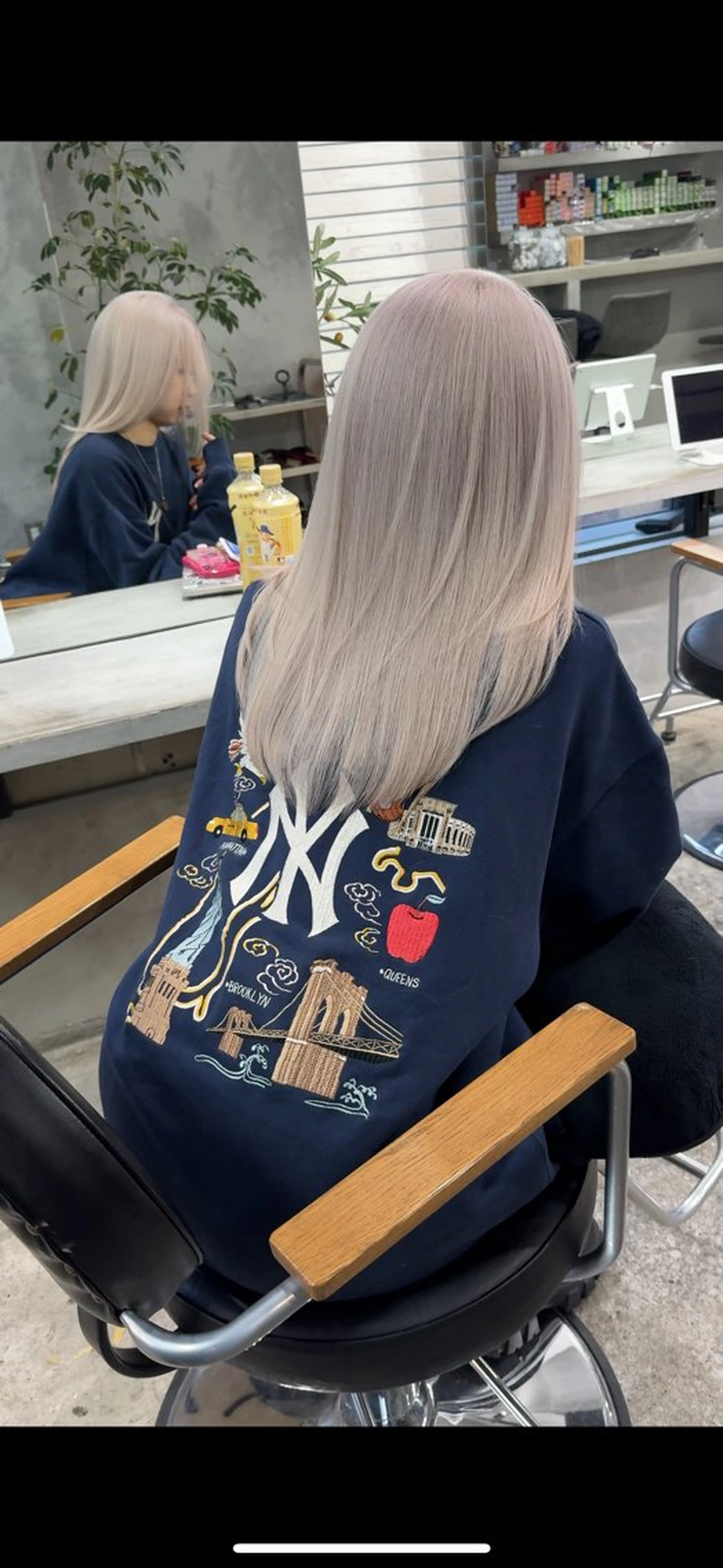 ロング カラー ベージュカラー ホワイトベージュ 横浜ブリーチムラ直し ハイトーン/ブリーチのヘアスタイル