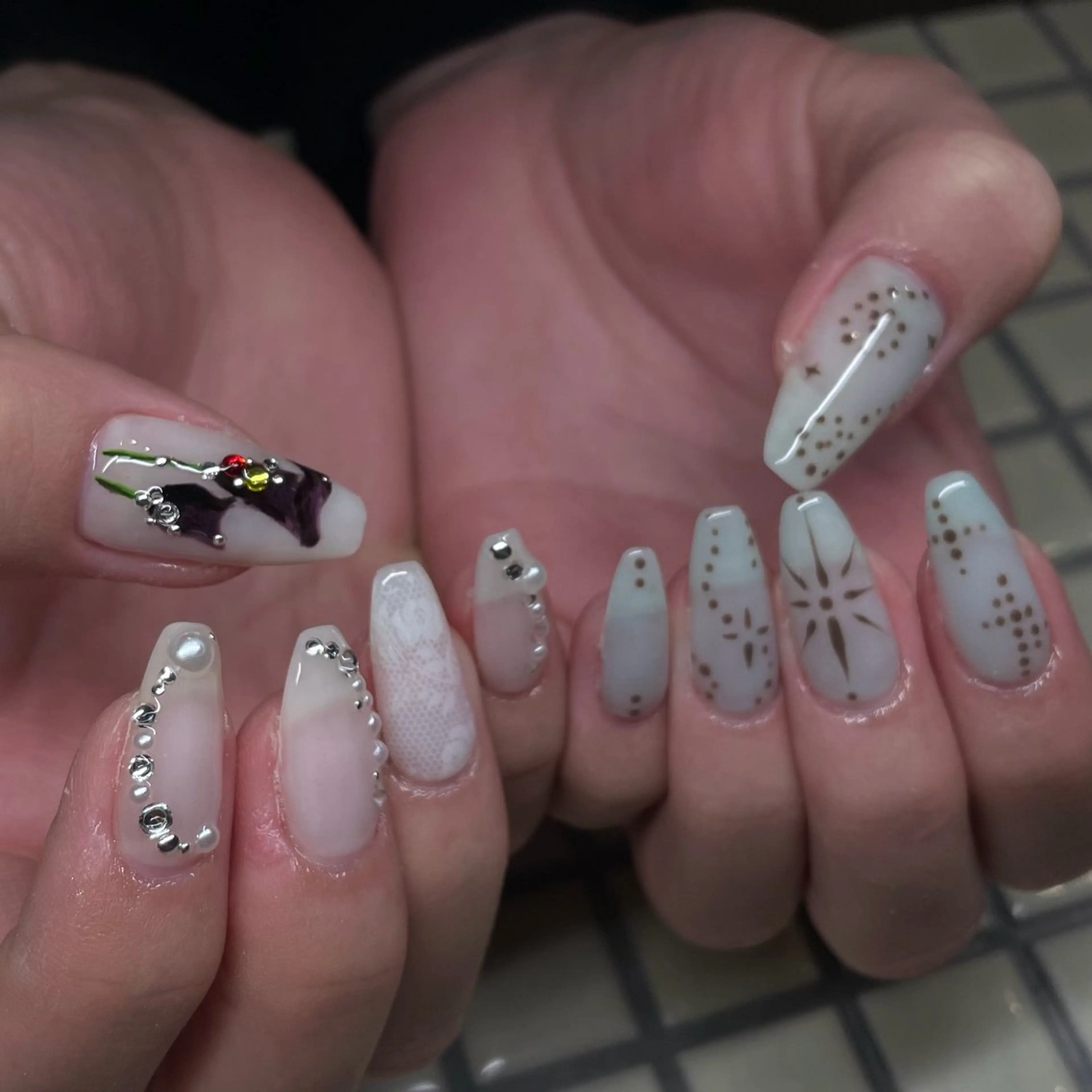 ネイル atelier Telyn所属・ー 葉のネイルデザイン