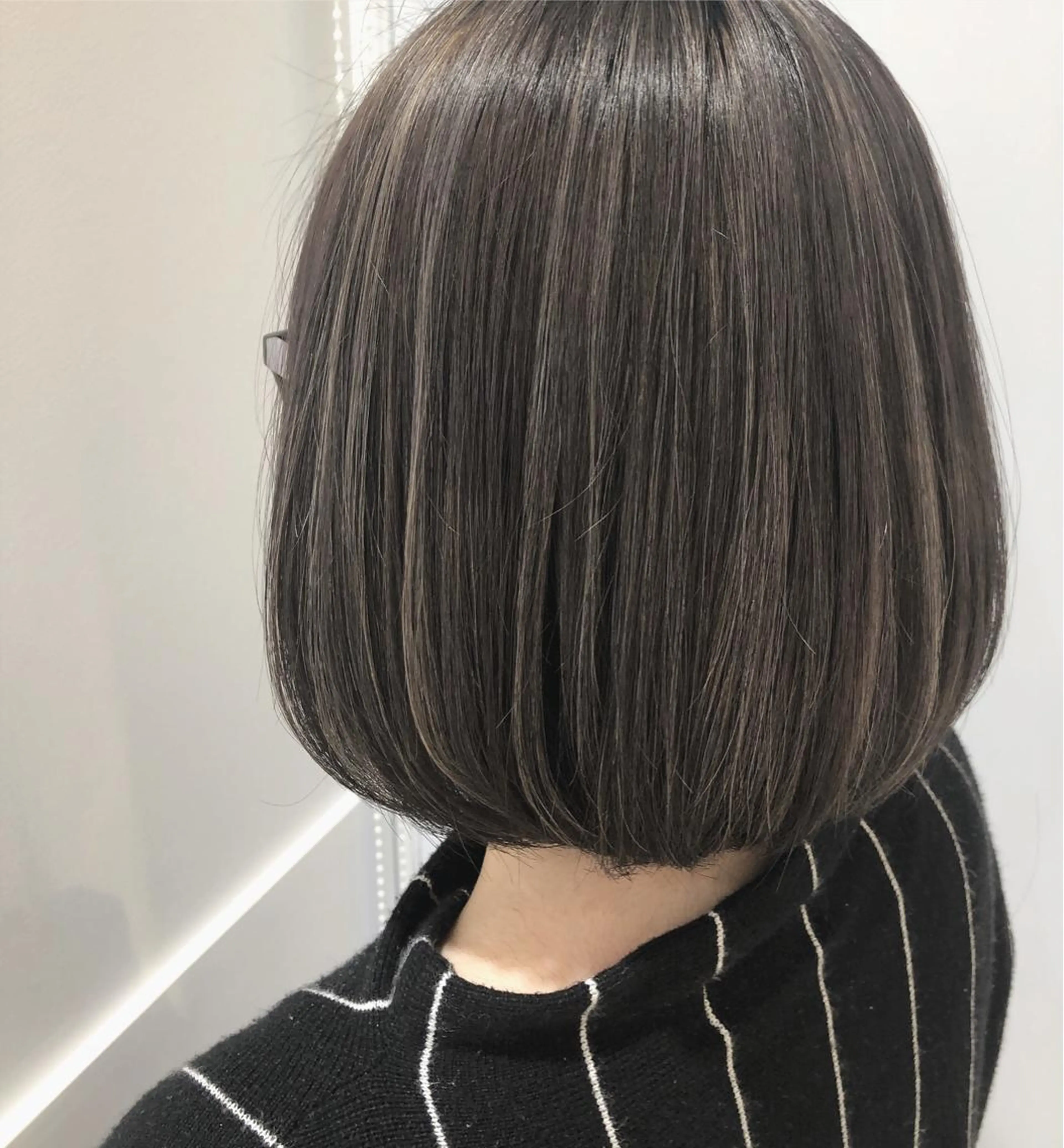 ミディアム カラー ブリーチ グレージュ ハイライトカラー ハイライト ヘアカラー sano sayakaのヘアスタイル