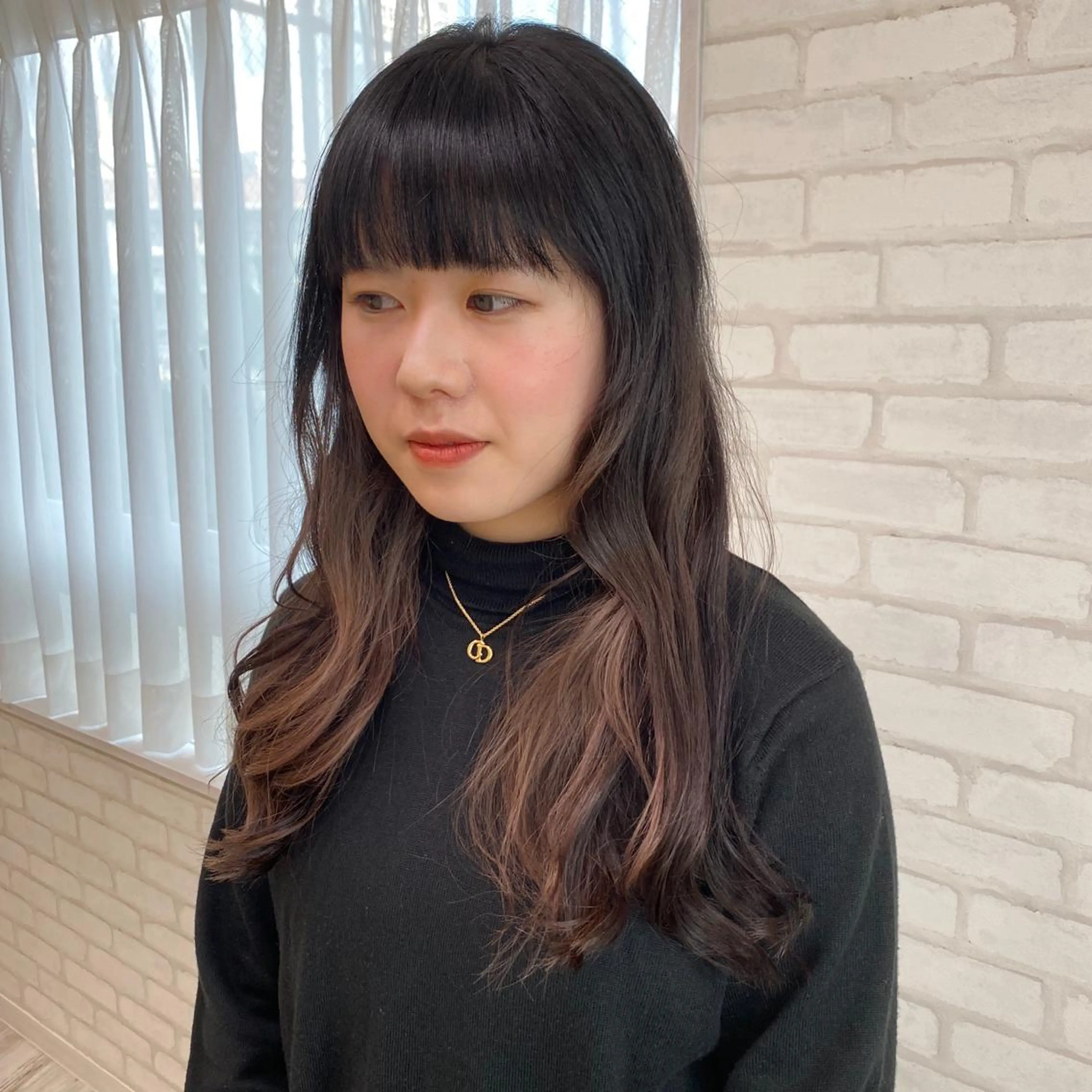 ロング カラー abilita AZUSAのヘアスタイル