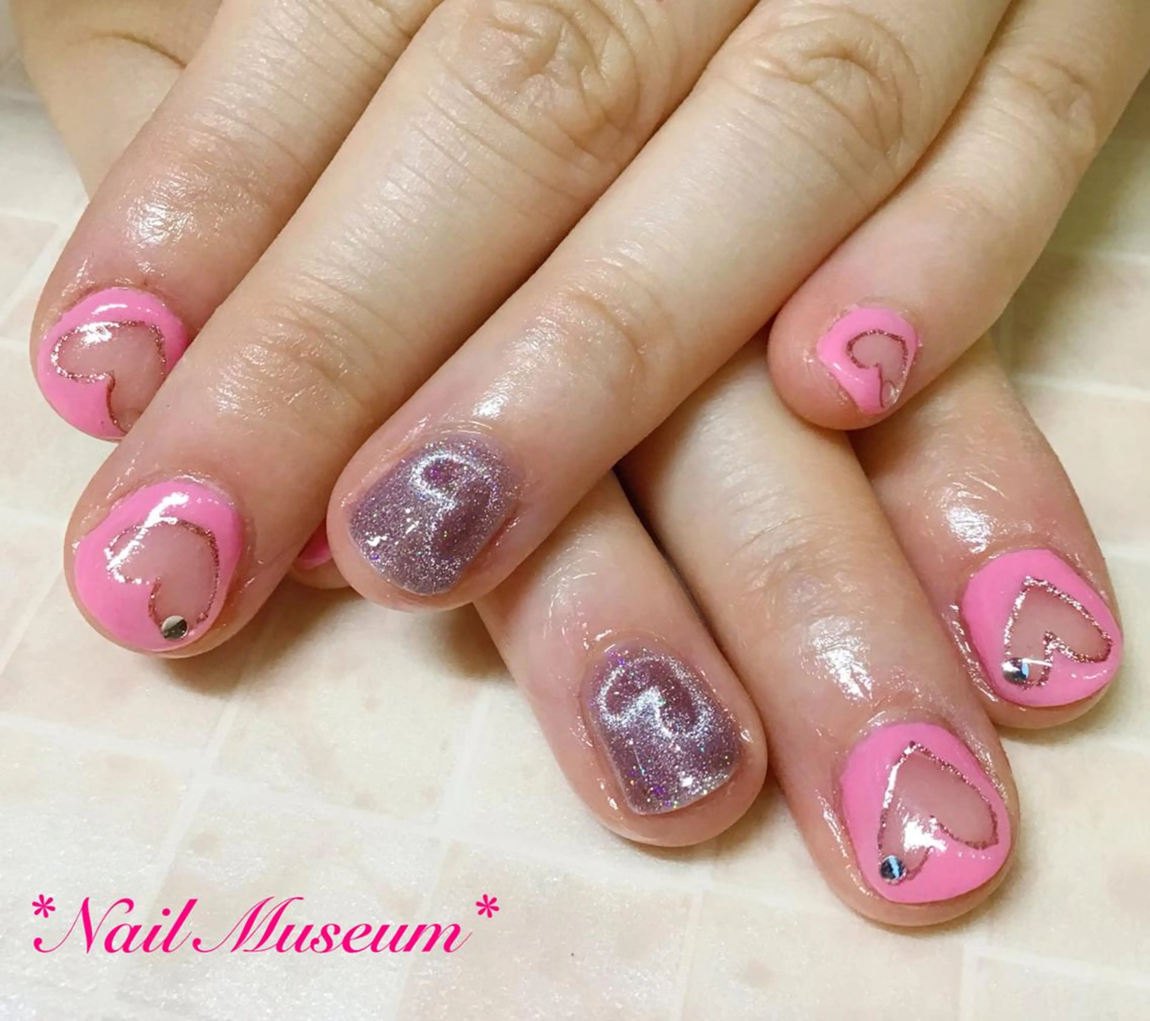 ネイル アートネイル フットネイル フレンチネイル ジェルネイル ハート マグネットネイル💛 Hayakawaのネイルデザイン