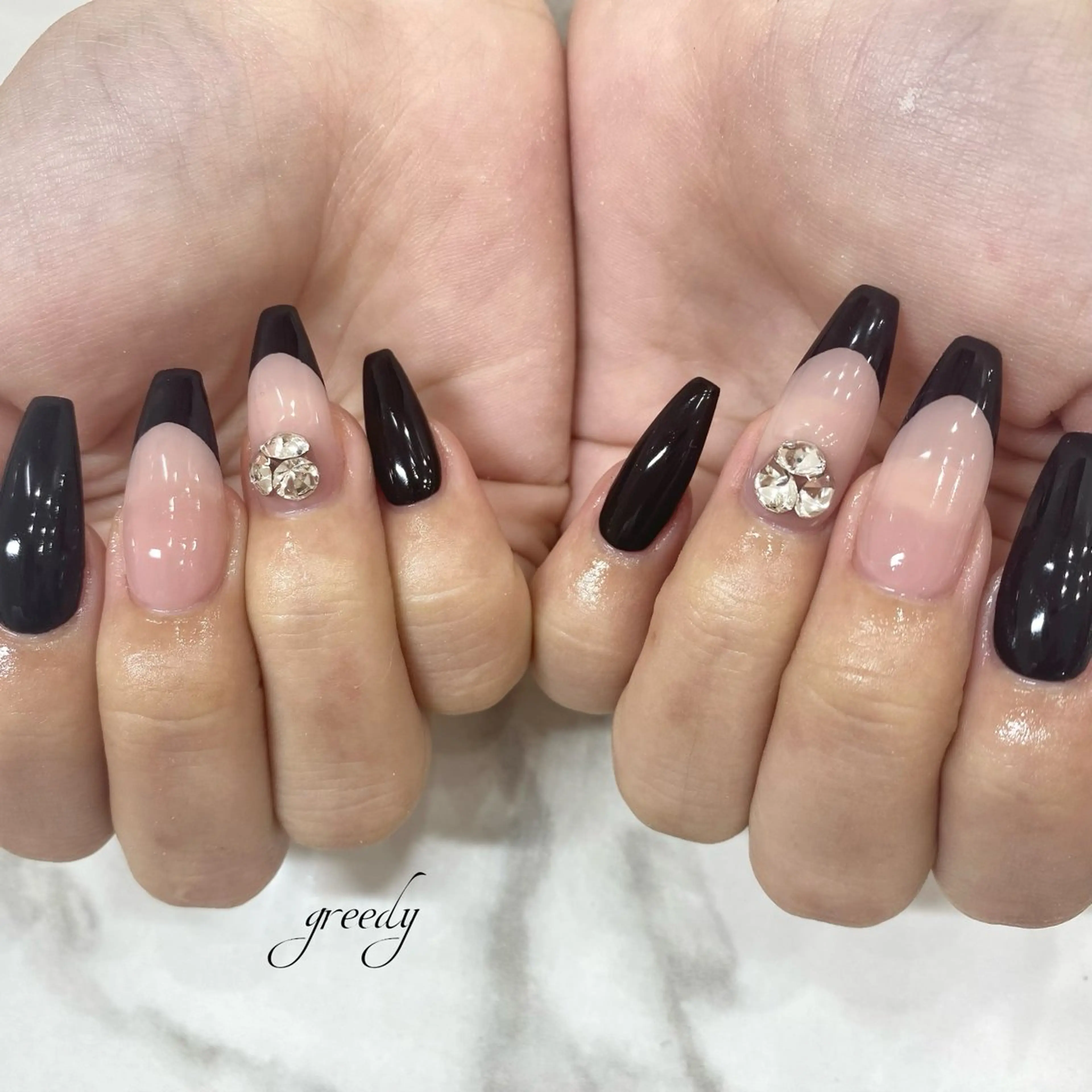 🦕𝐇𝐀𝐍𝐃スカルプ➕フレンチ🦕ベースクリア🫧オフケア込の写真