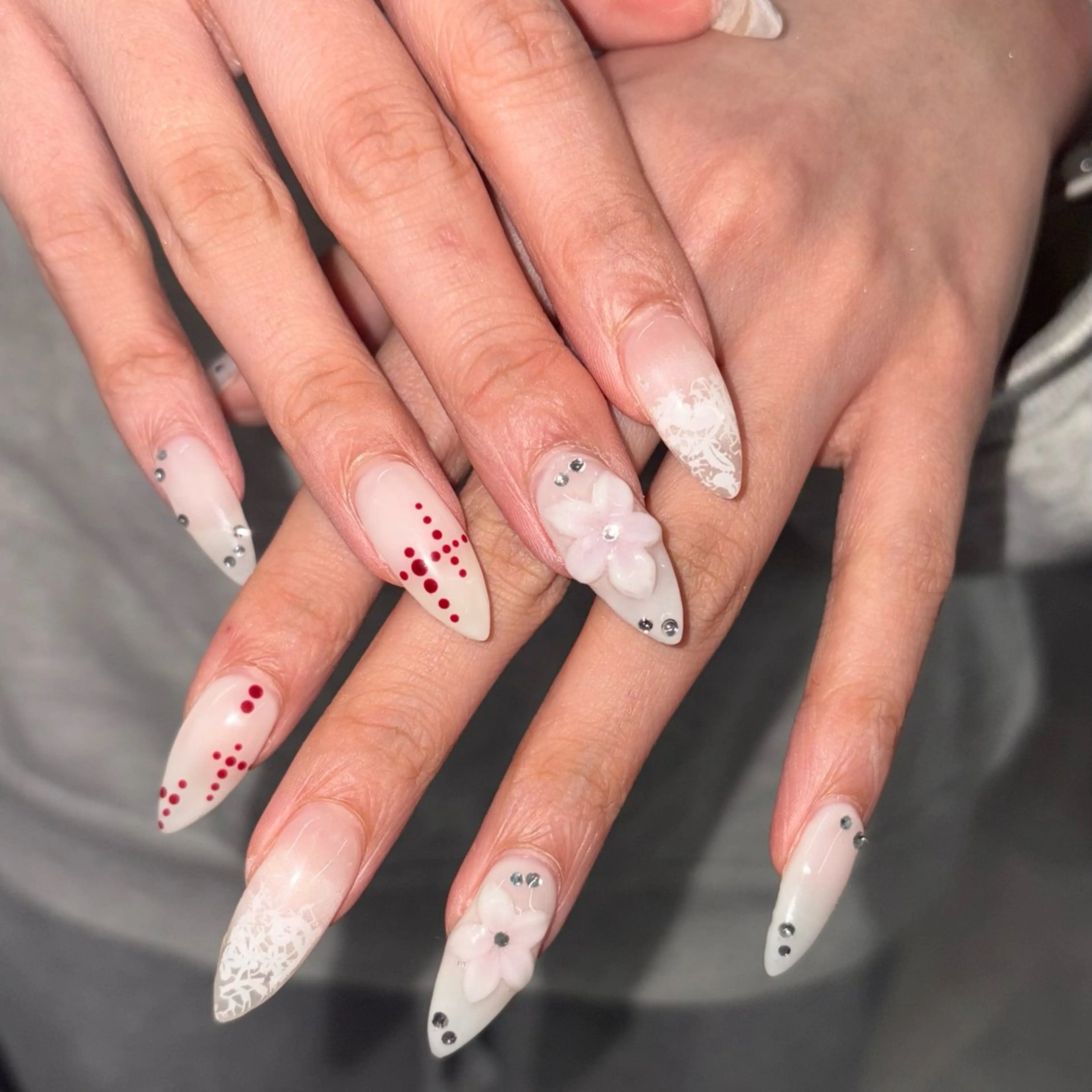 ネイル ハンドネイル yuria 🎀海外ネイル🌺のネイルデザイン