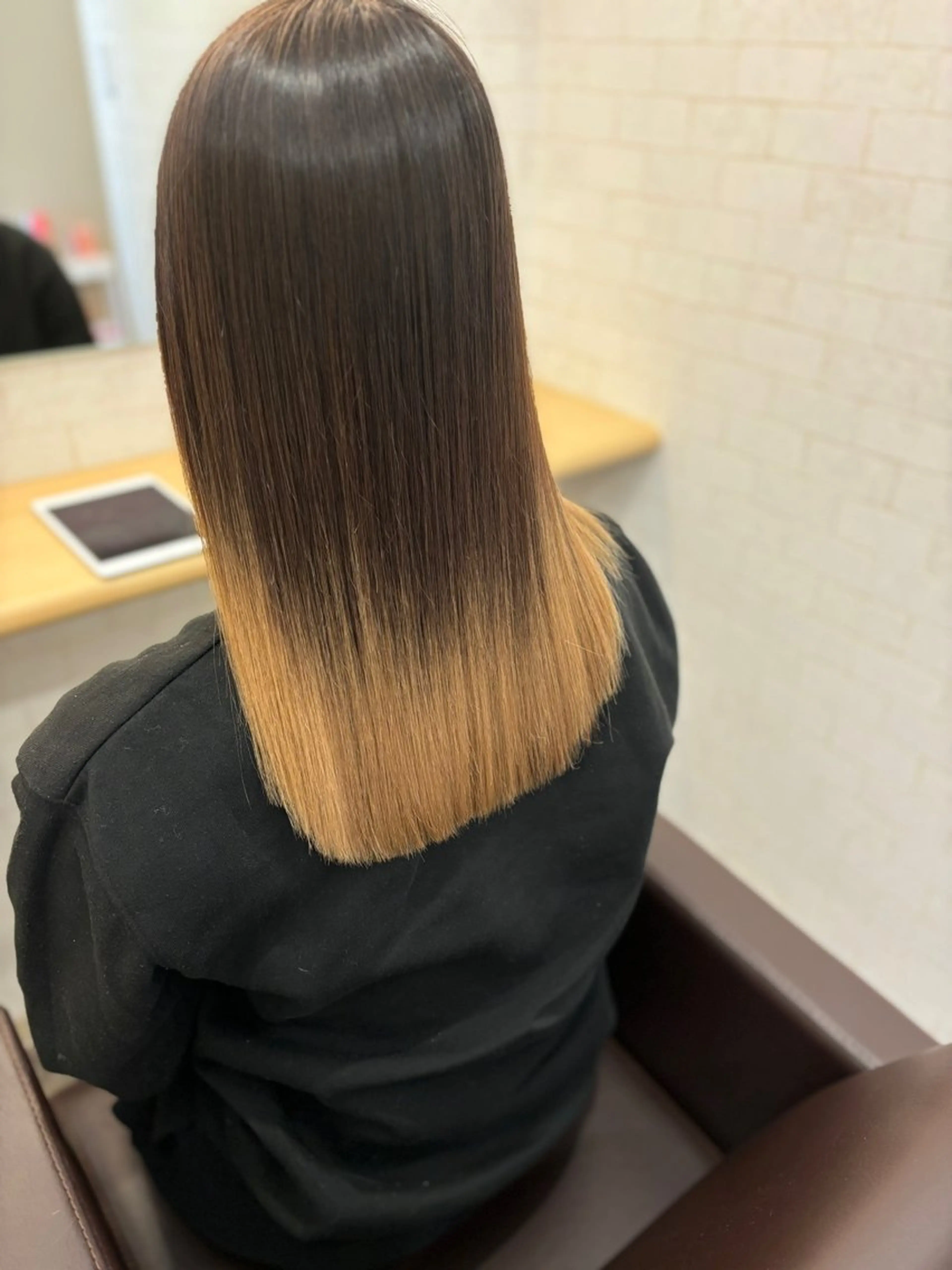 ミディアム カラー グラデーションカラー masa ディレクターのヘアスタイル