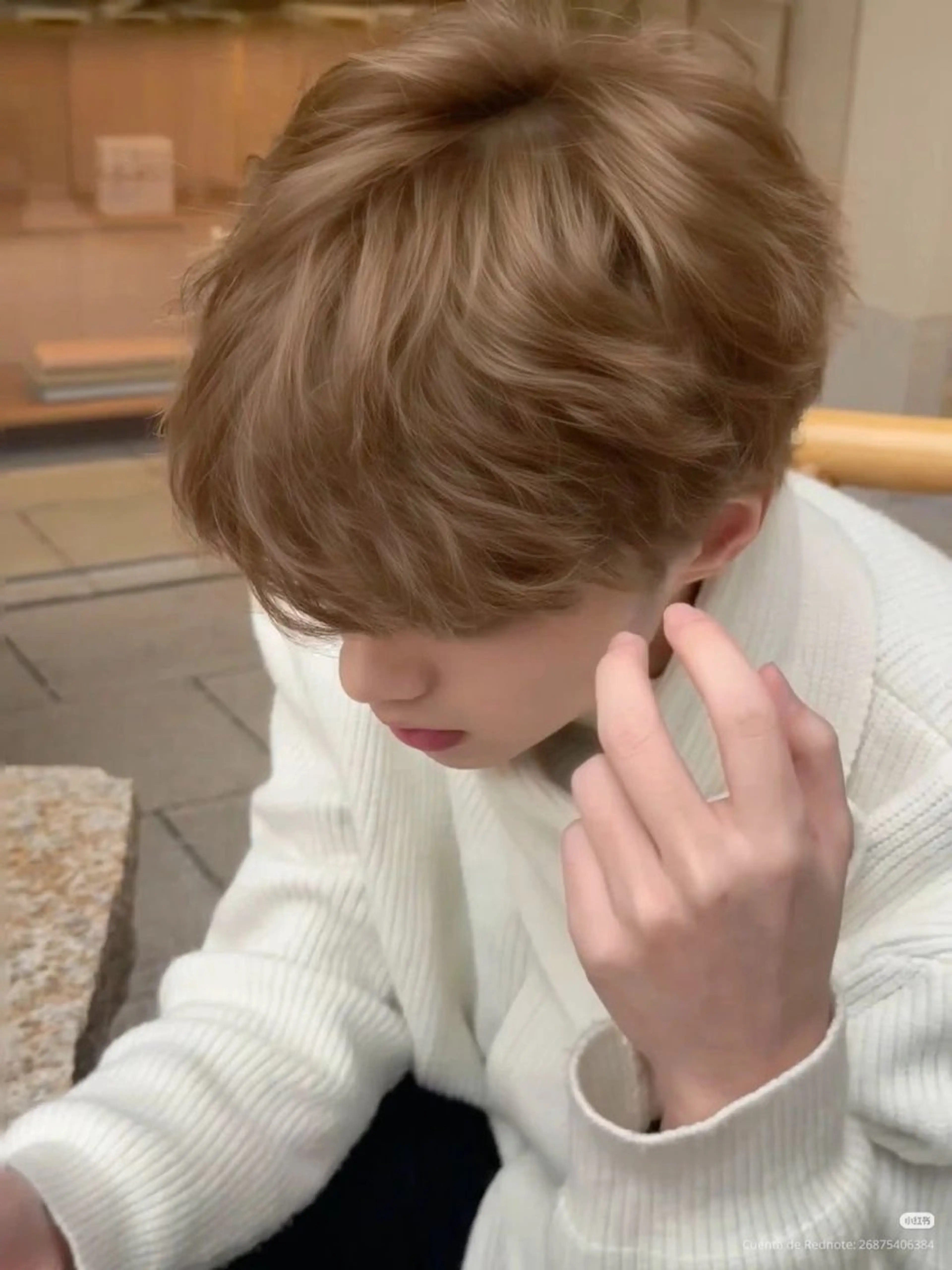 カラー メンズ メンズハイトーン ハイトーンカラー ヘアカラー トリートメント ヘアセット 透け感ベージュ🤎 韓国ヘアtakutoのヘアスタイル