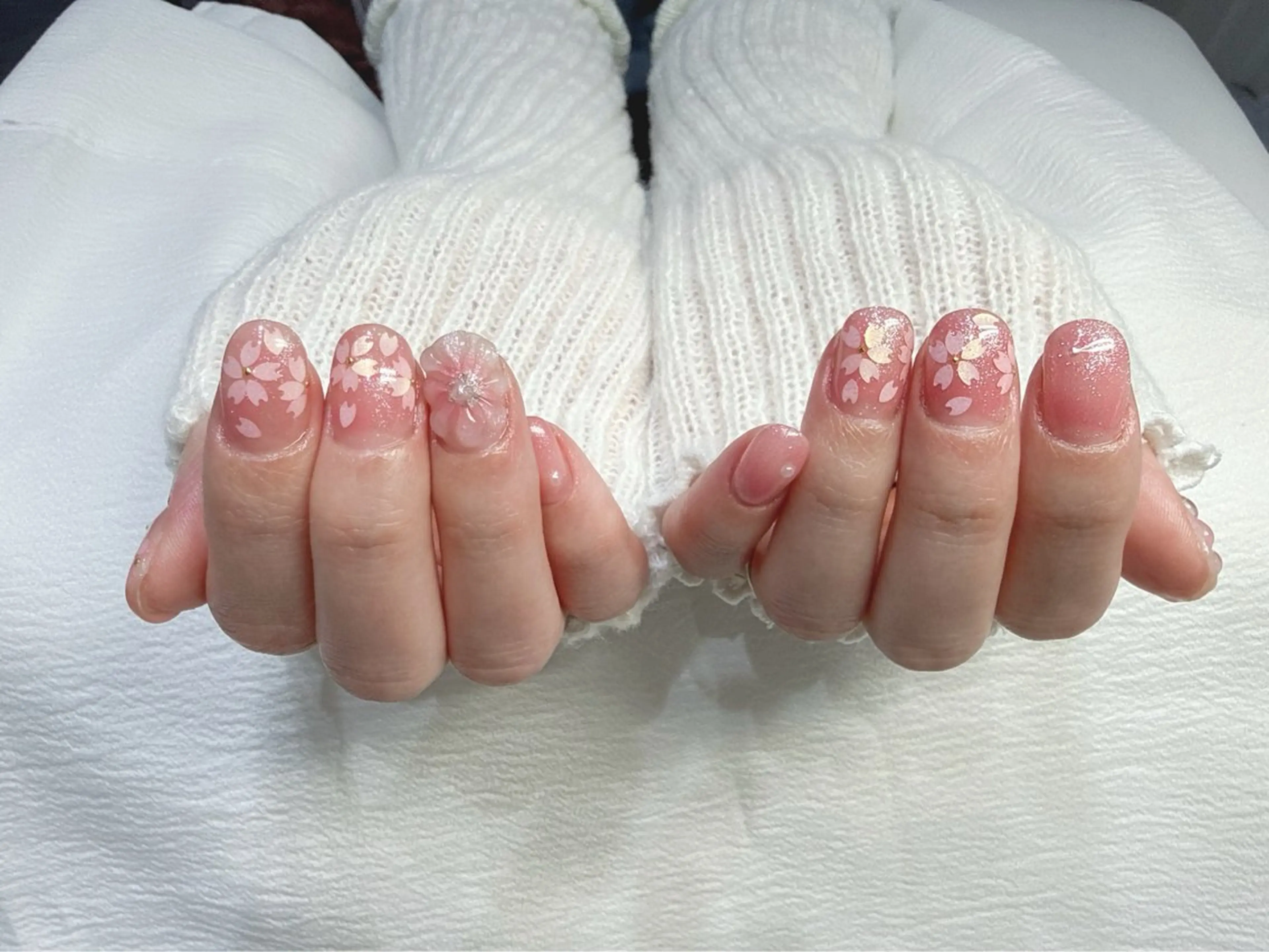 ネイル ハンドネイル ハンドケア NailSalon✨ Écrinエクランのネイルデザイン
