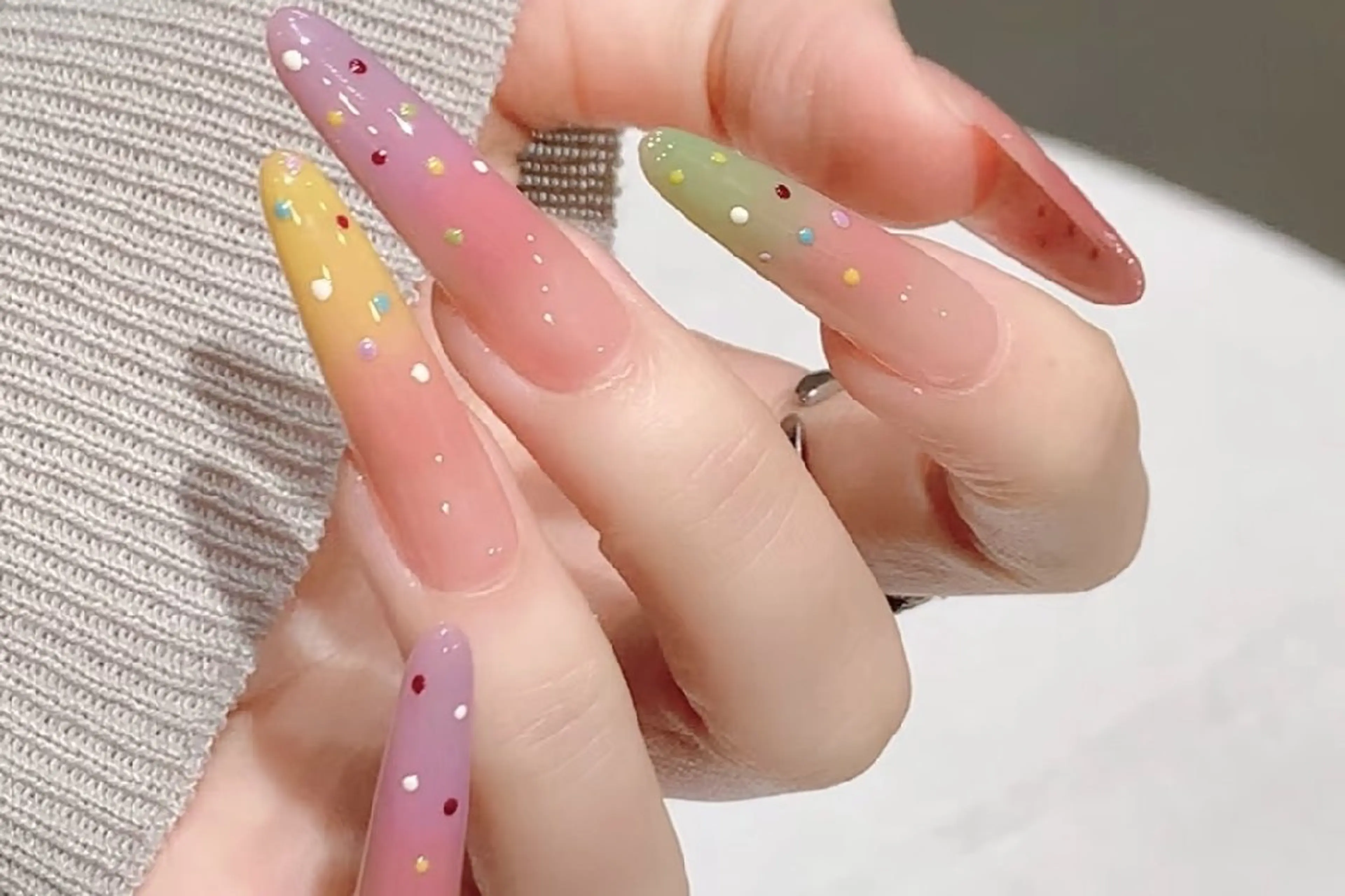 ネイル 鈴木 彩星のネイルデザイン