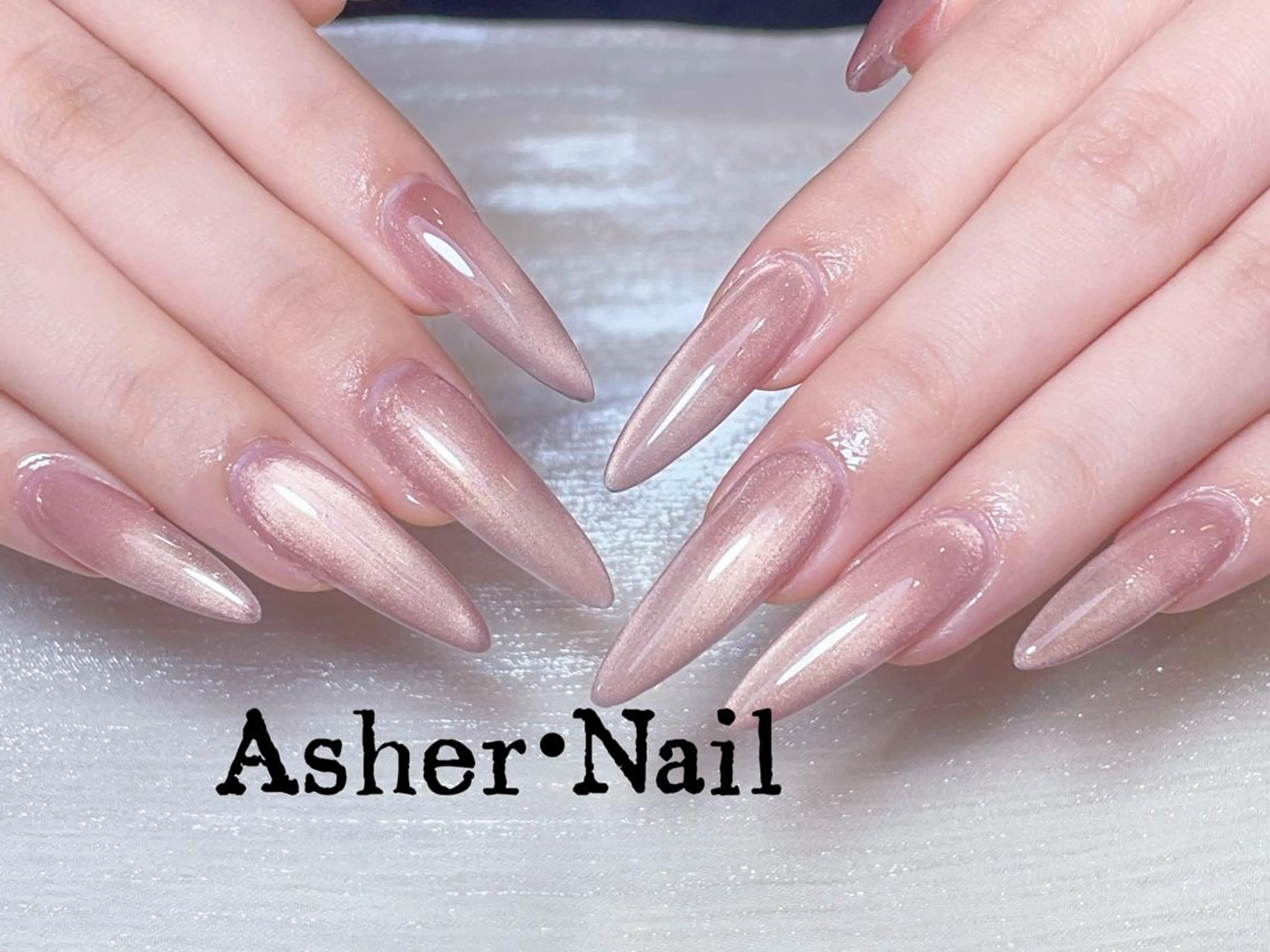 ネイル キラキラネイル 韓国ネイル マグネットネイル マットネイル 持ち込み ハンドネイル ハンドケア Asher-Ena 🧸のネイルデザイン