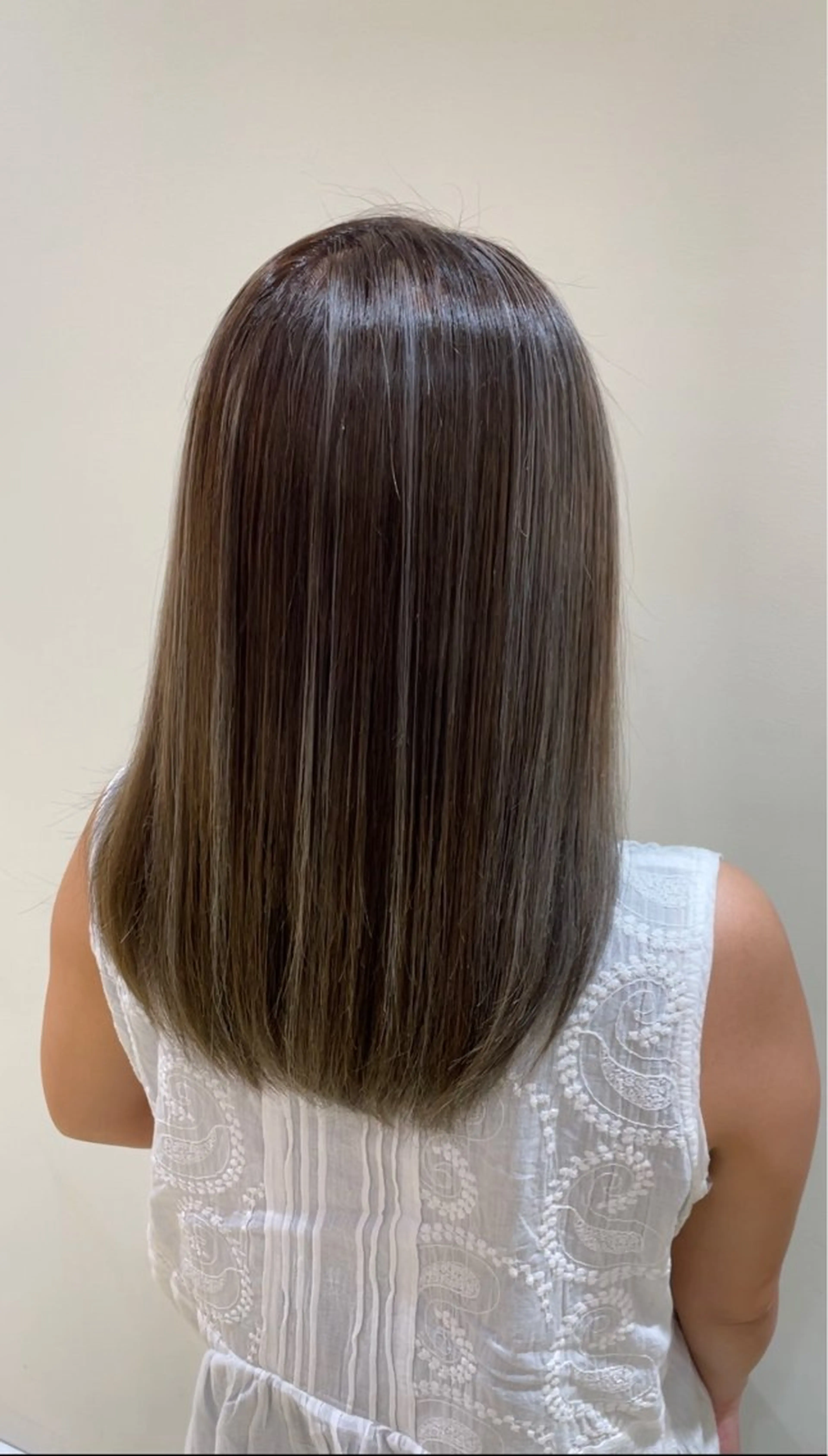 ミディアム 池田 早穂のヘアスタイル