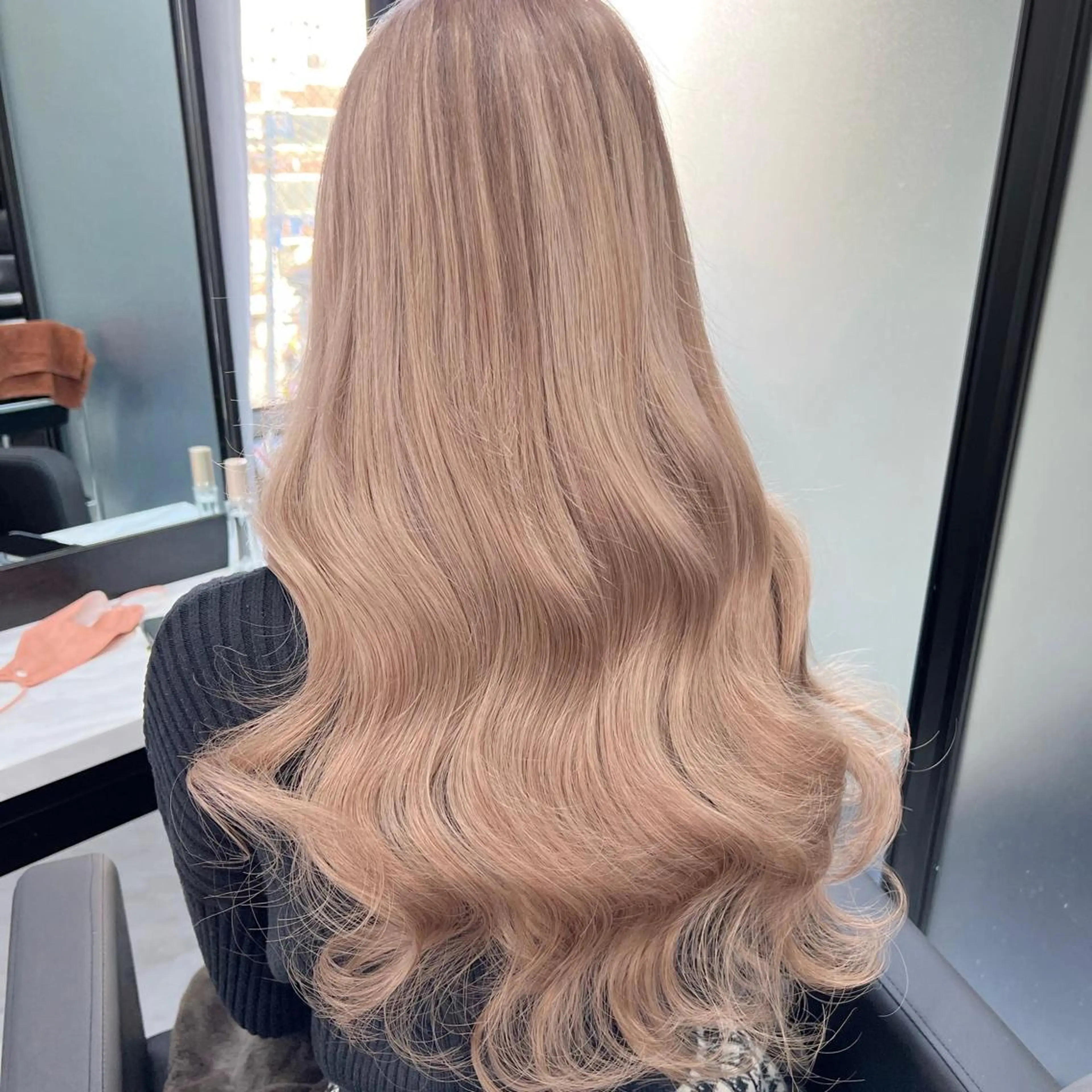 ロング カラー シールエクステ ハイトーンカラー エクステ シールエクステ特化 ハイトーン、NANAのヘアスタイル