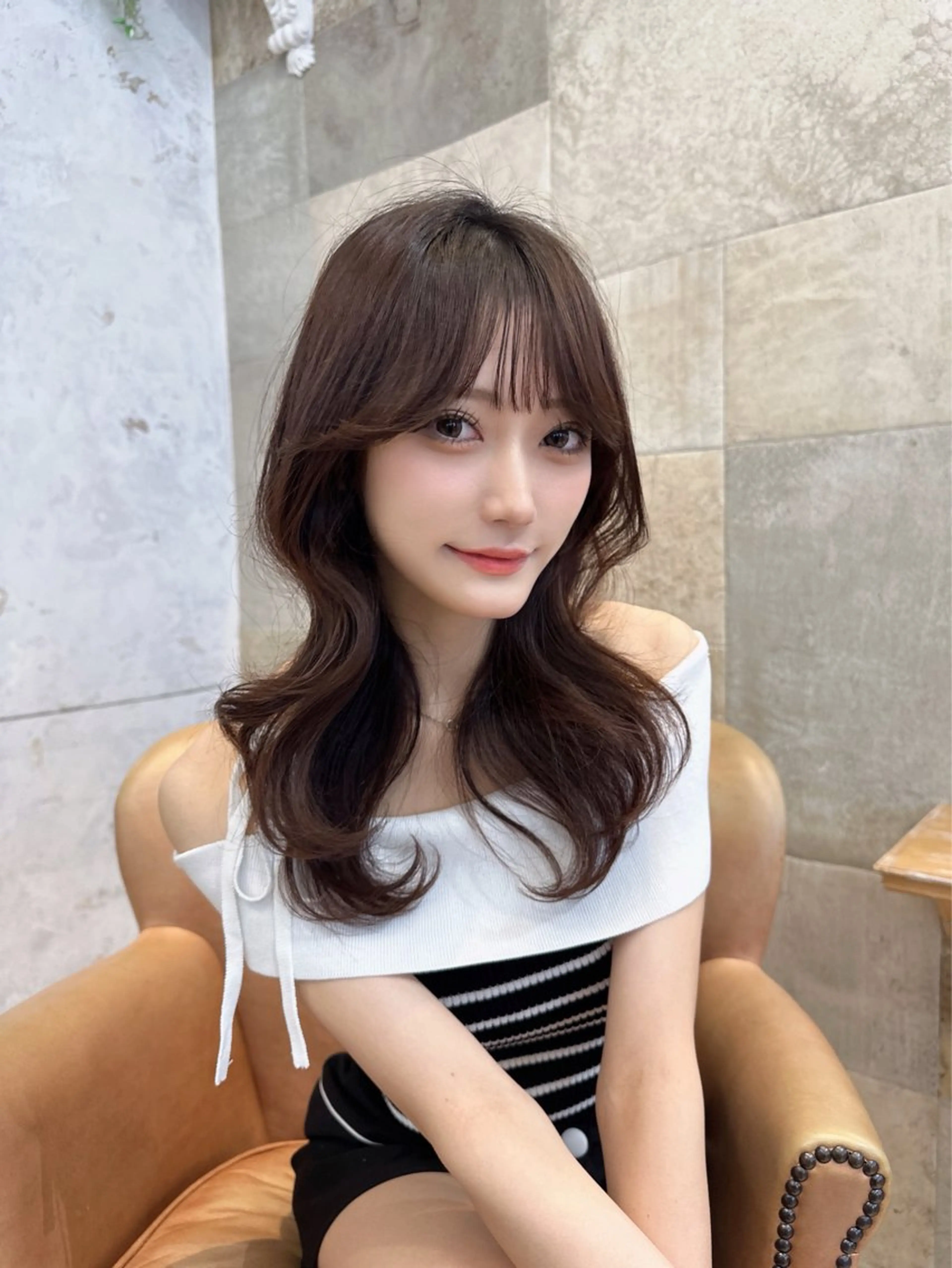 セミロング カラー カット ヘアカラー トリートメント 顔周り\エクステ\ 透明感カラー\まりんのヘアスタイル