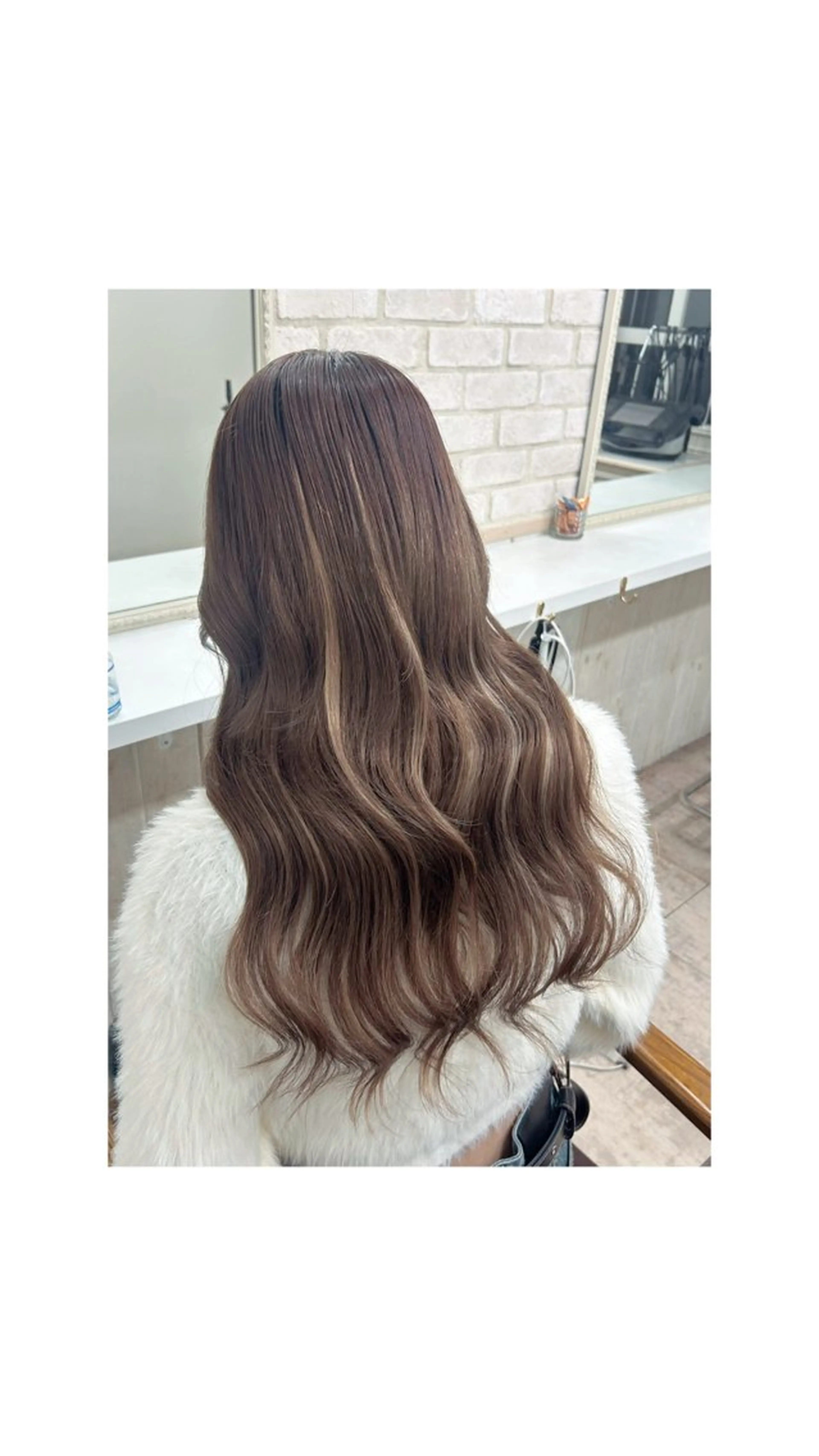 ロング エクステ ハイライト ヘアカラー エクステ てるい かほのヘアスタイル