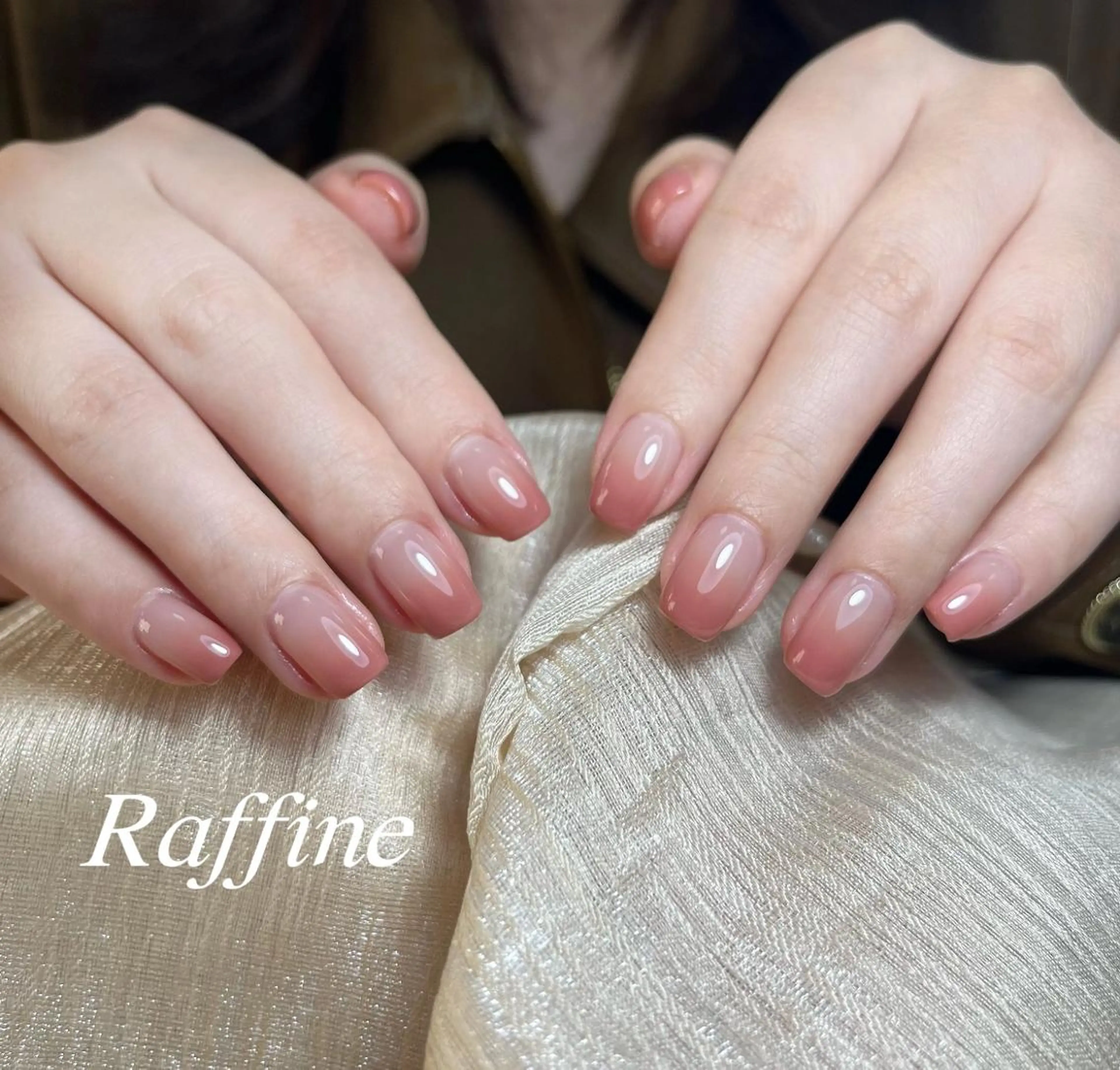 ネイル ハンドネイル RAFFINE 月🦋🩵のネイルデザイン