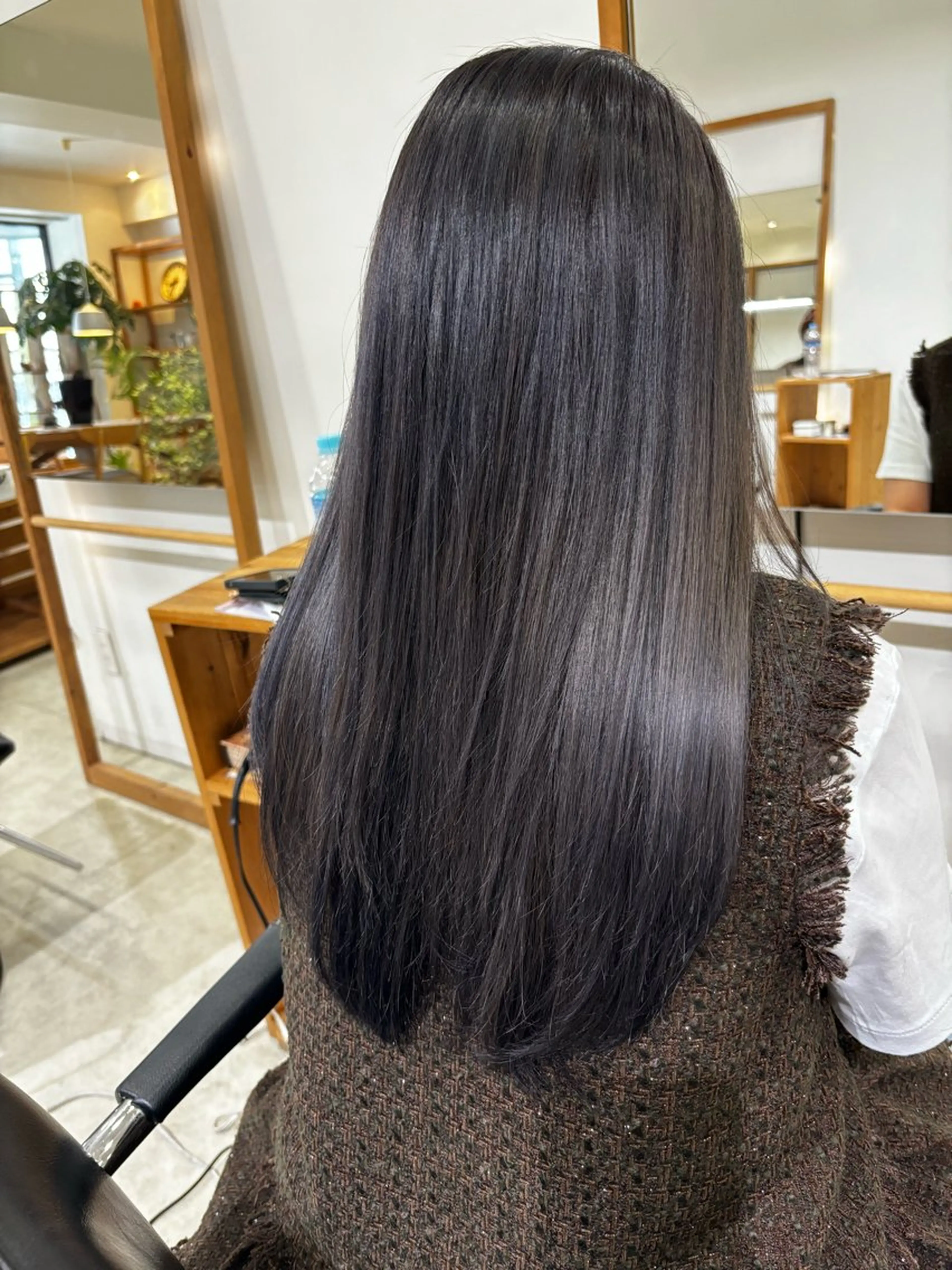 ロング カット ヘアカラー トリートメント hoNua. 栄/透明感カラーのヘアスタイル