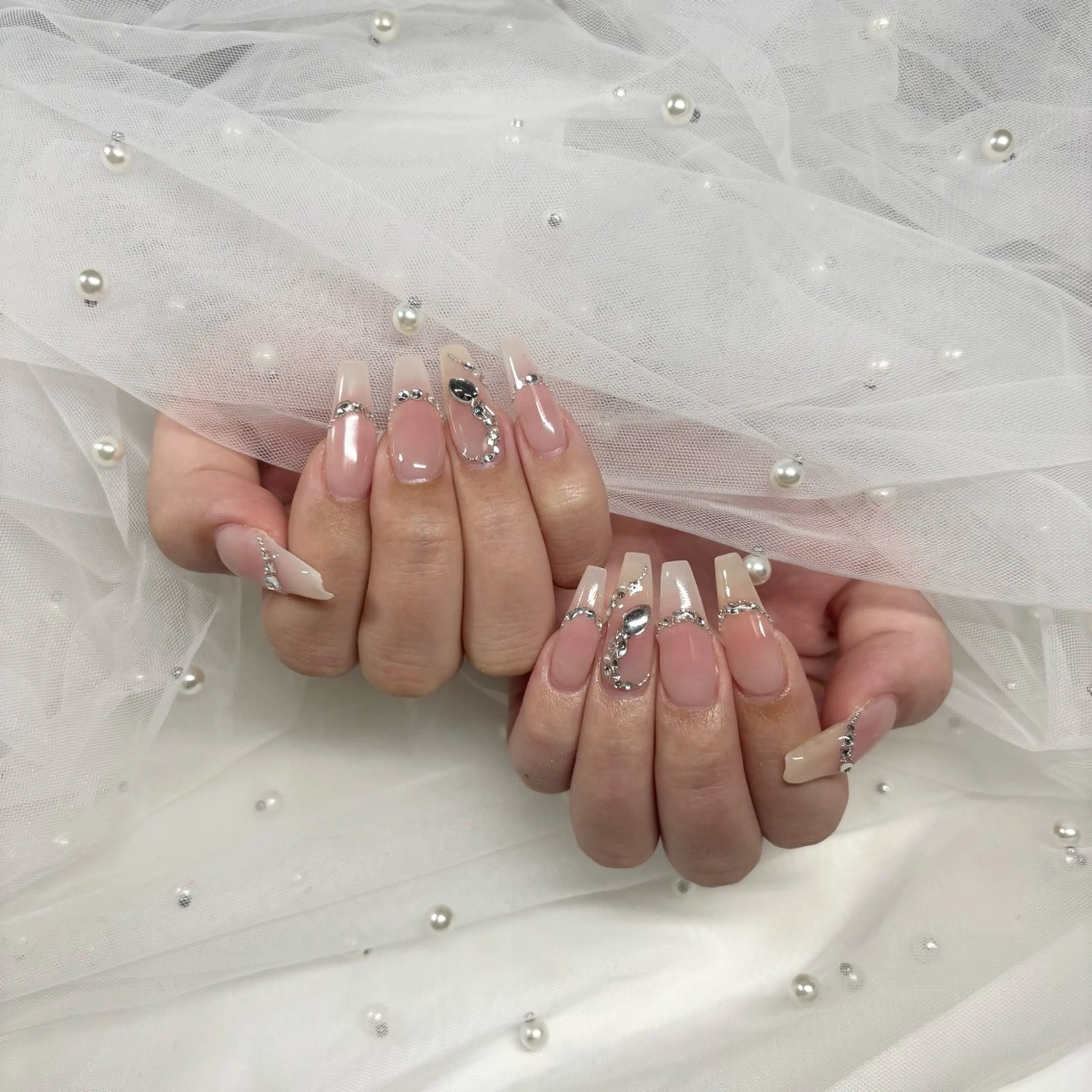 ネイル ハンドネイル ୨୧ mio୨୧のネイルデザイン