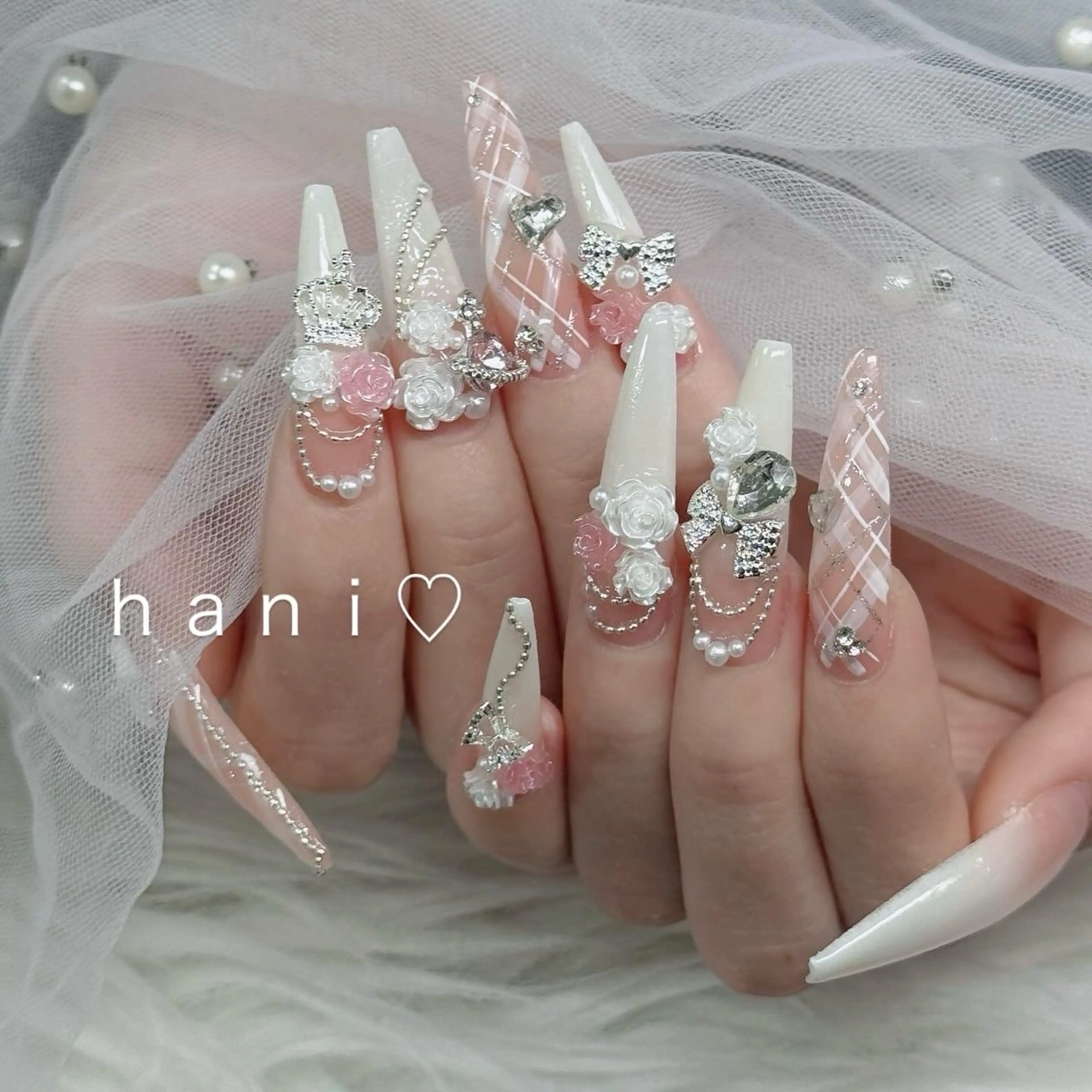 ネイル べっ甲ネイル チークネイル フラッシュネイル フラワーネイル フットネイル ハンドネイル Hani Nail Salonのネイルデザイン