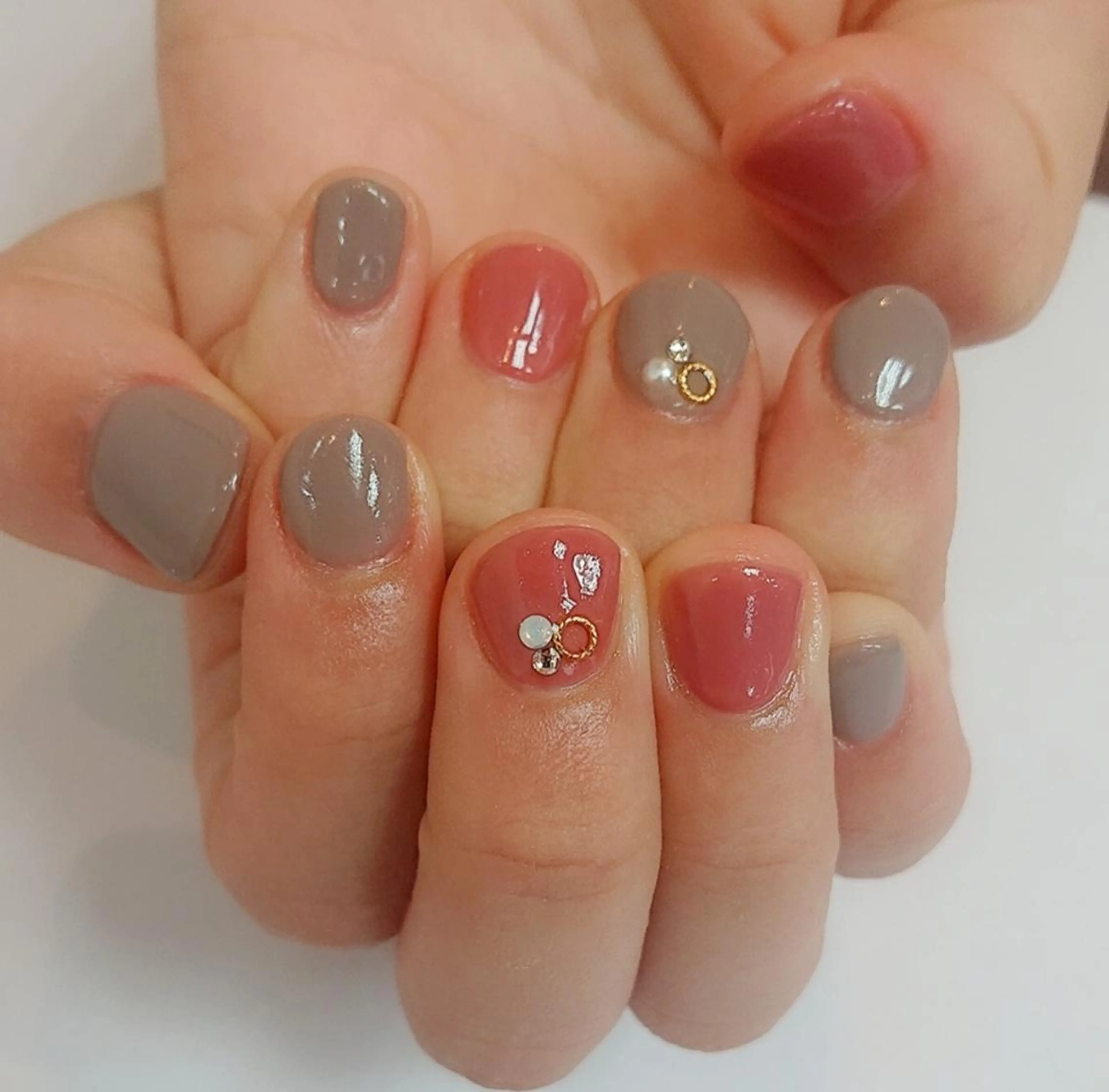 ネイル 🍒当日もOK🍒 𝑳𝑼𝑵𝑨花井のネイルデザイン